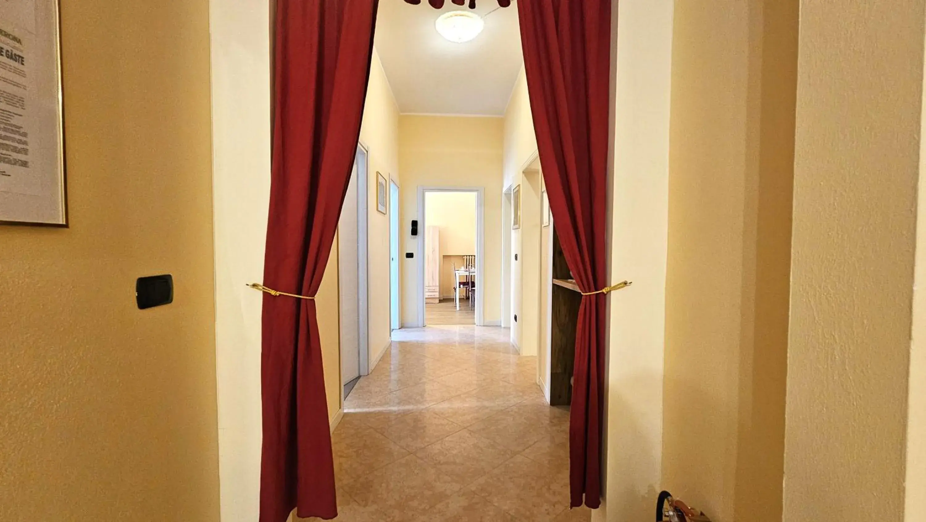 Four-Bedroom Apartment in Opera et Love Four-Bedroom Apartment in Opera et Love