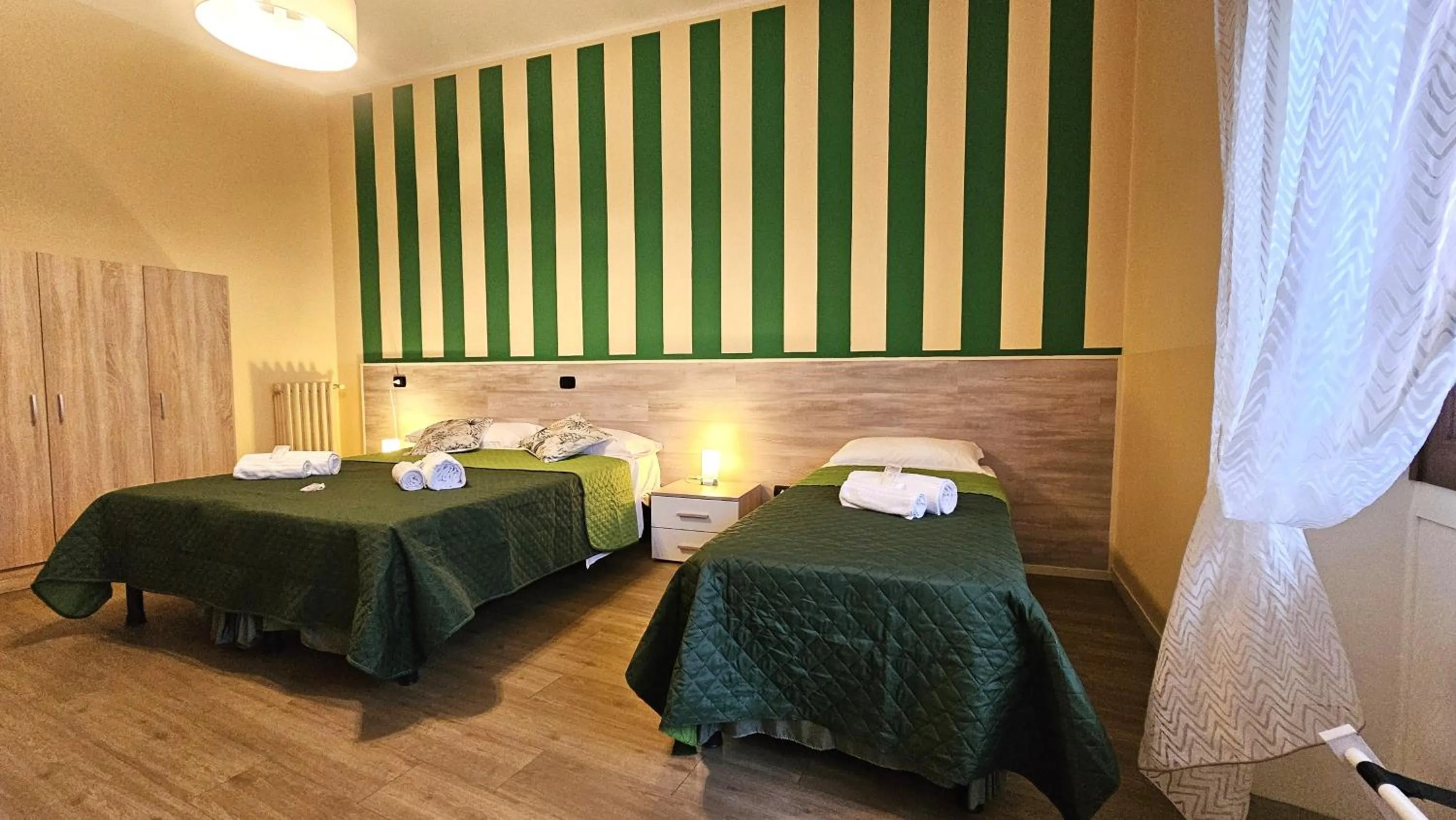 Bed in Opera et Love