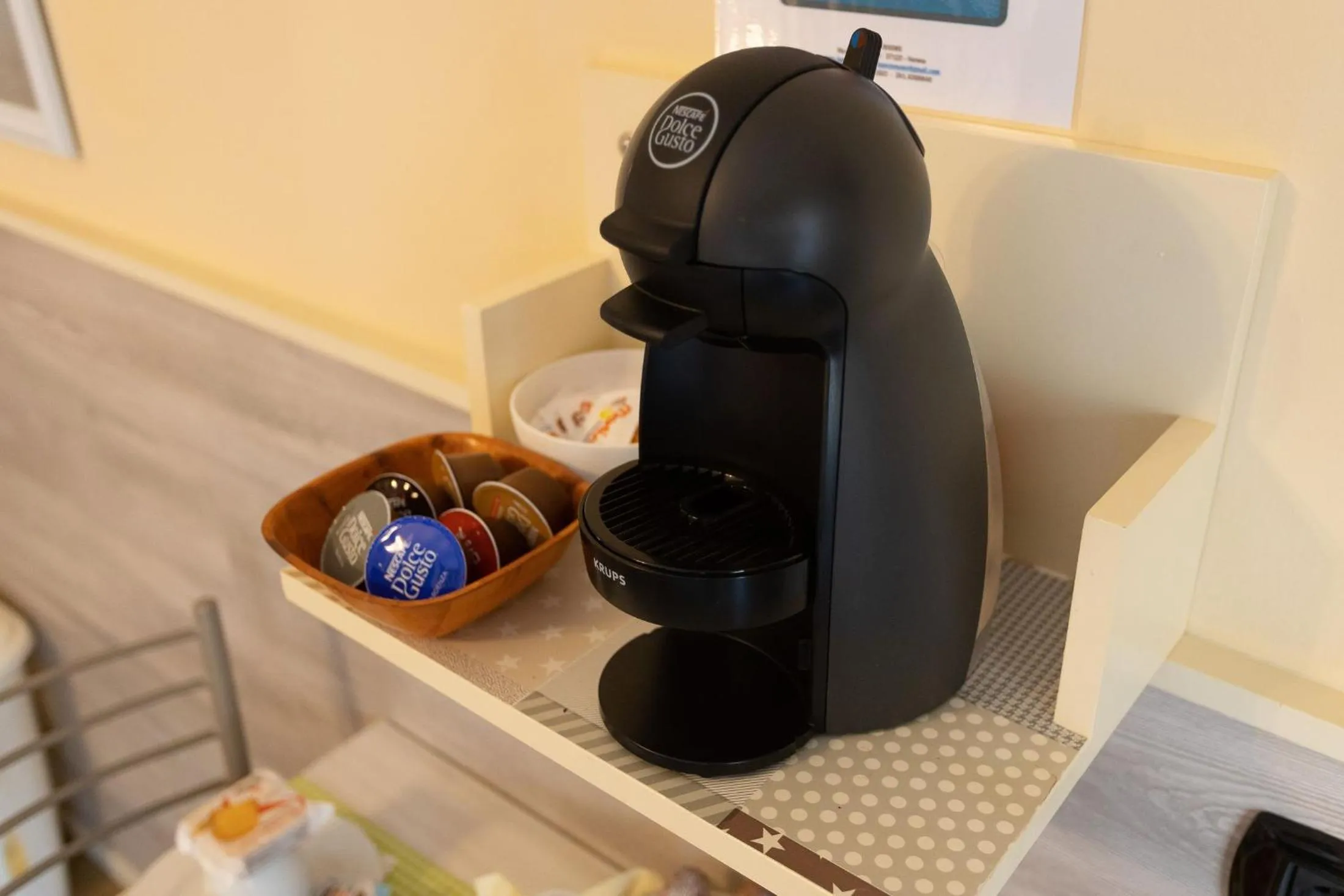 Coffee/tea facilities in L'OPERA ROOMS