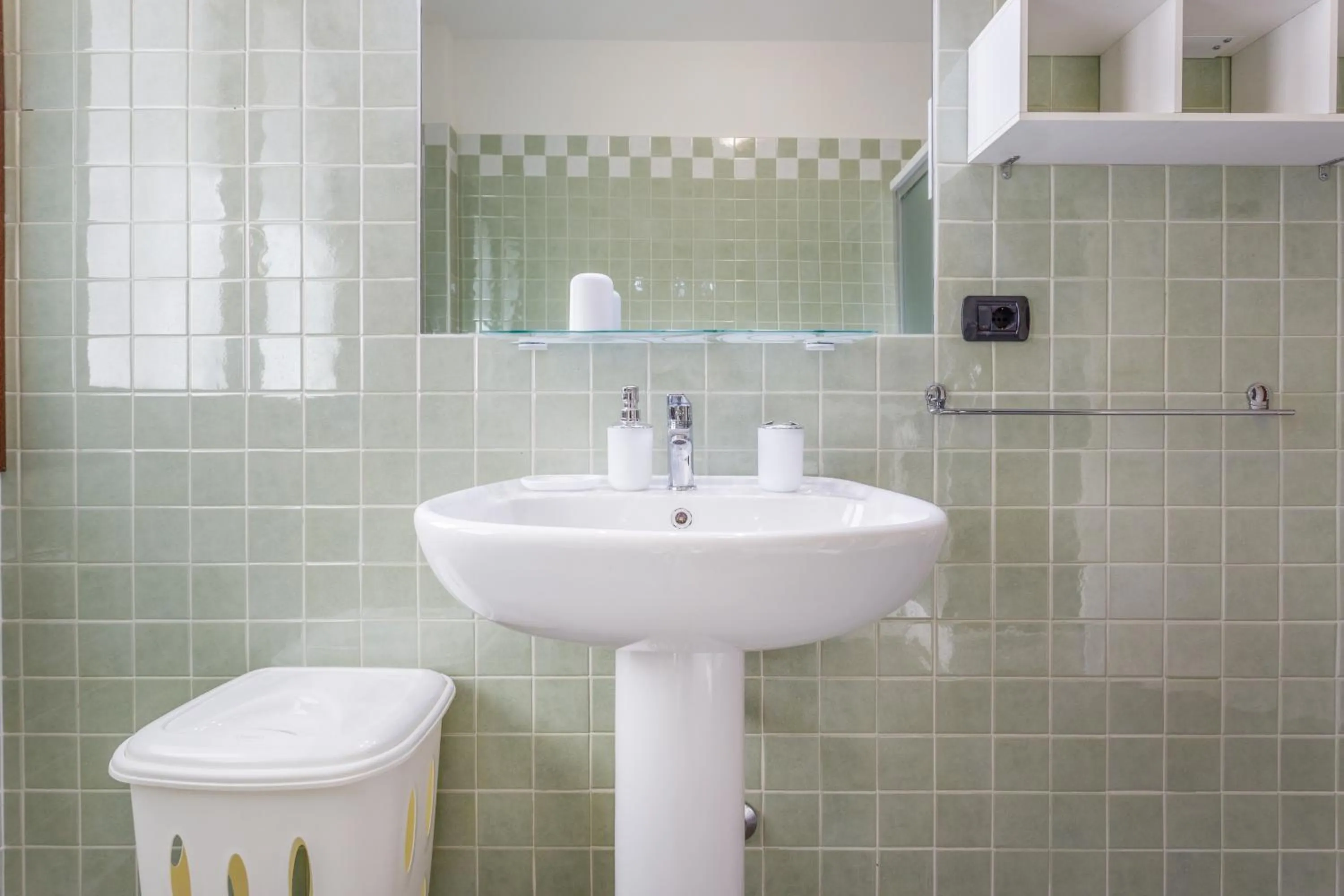 OPERA et LOVE - 200m dall'Arena con convenzione per Parcheggio e Colazione in pasticceria adiacente