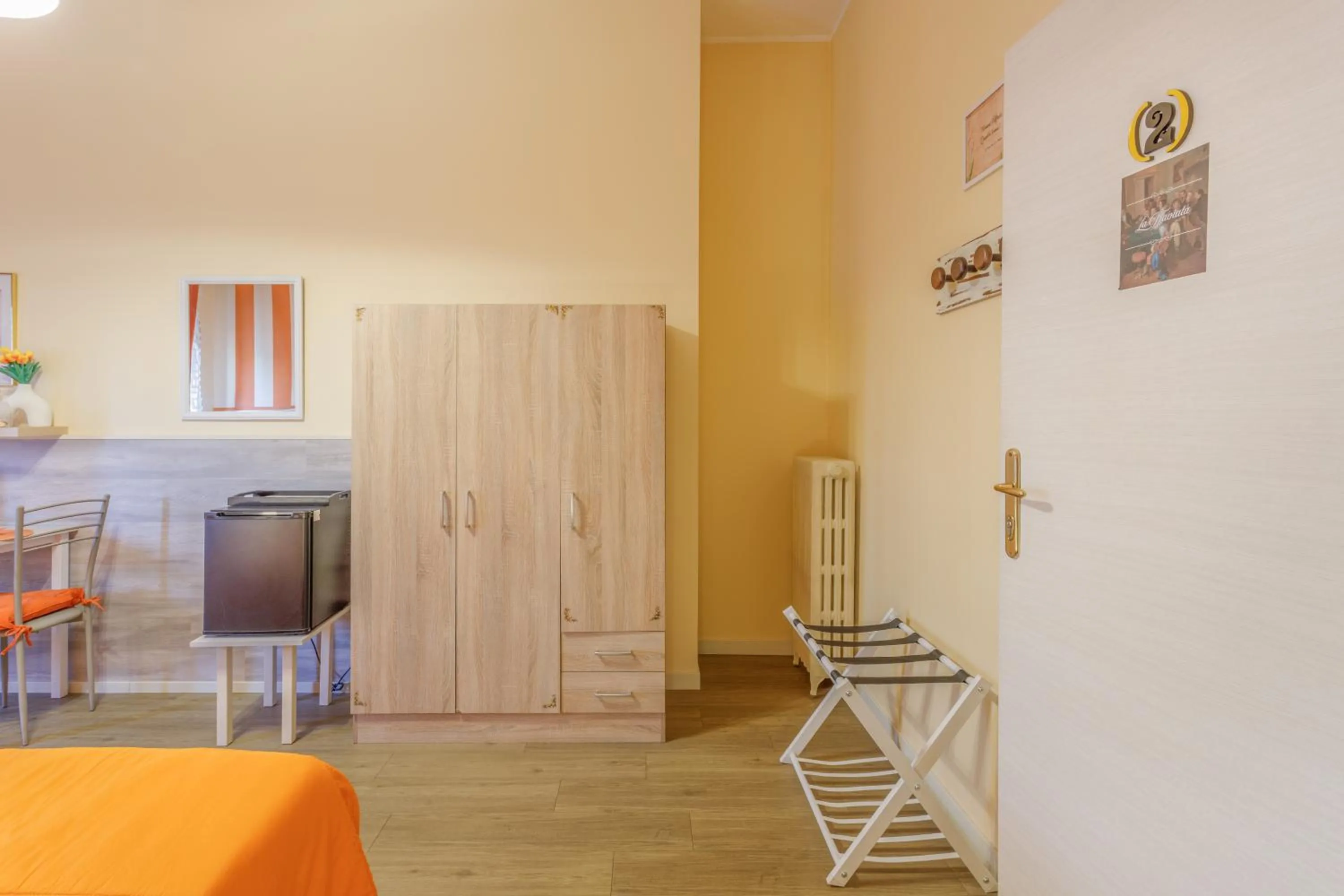 OPERA et LOVE - 200m dall'Arena con convenzione per Parcheggio e Colazione in pasticceria adiacente