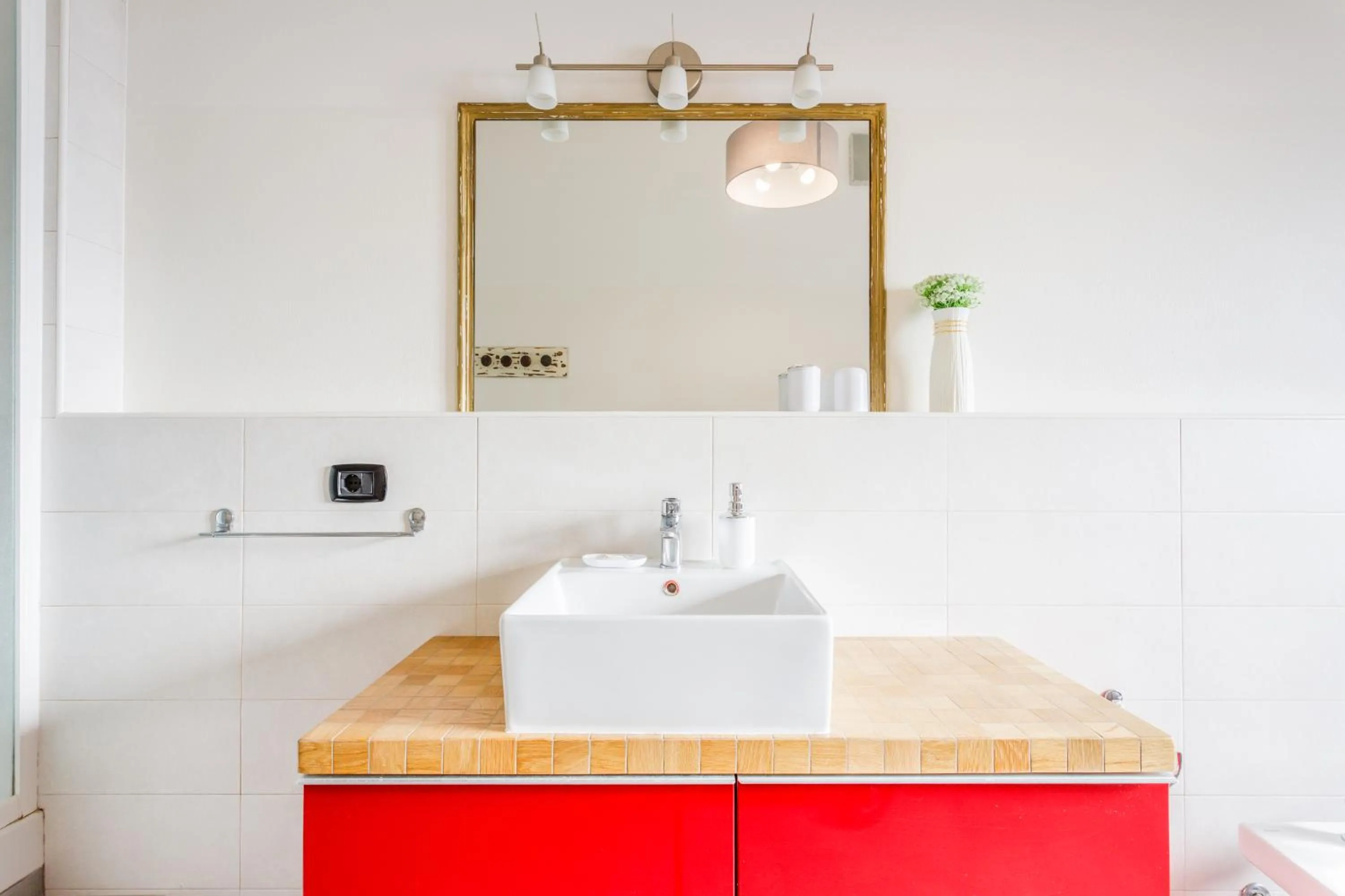 OPERA et LOVE - 200m dall'Arena con convenzione per Parcheggio e Colazione in pasticceria adiacente