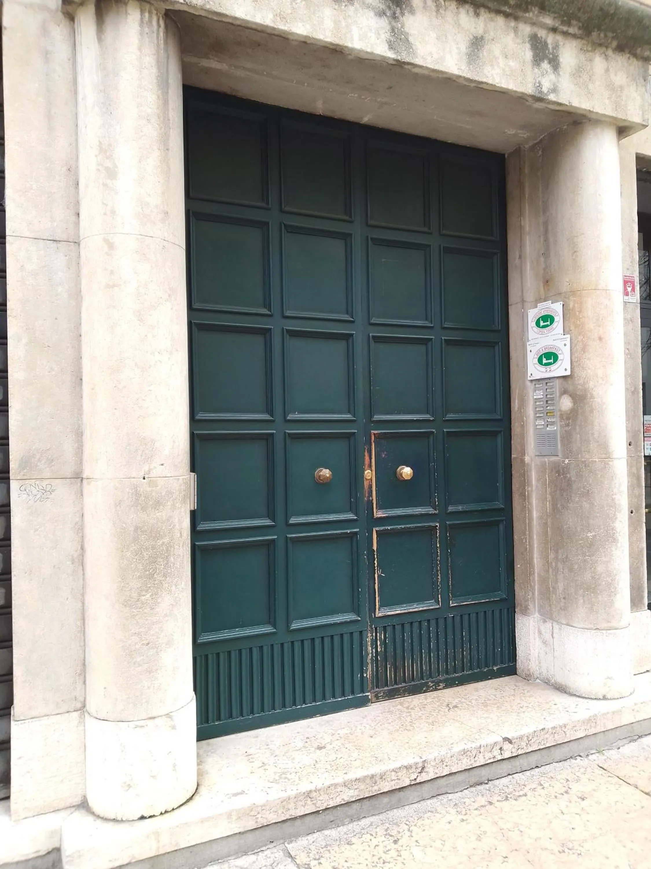 Property building in L'OPERA ROOMS