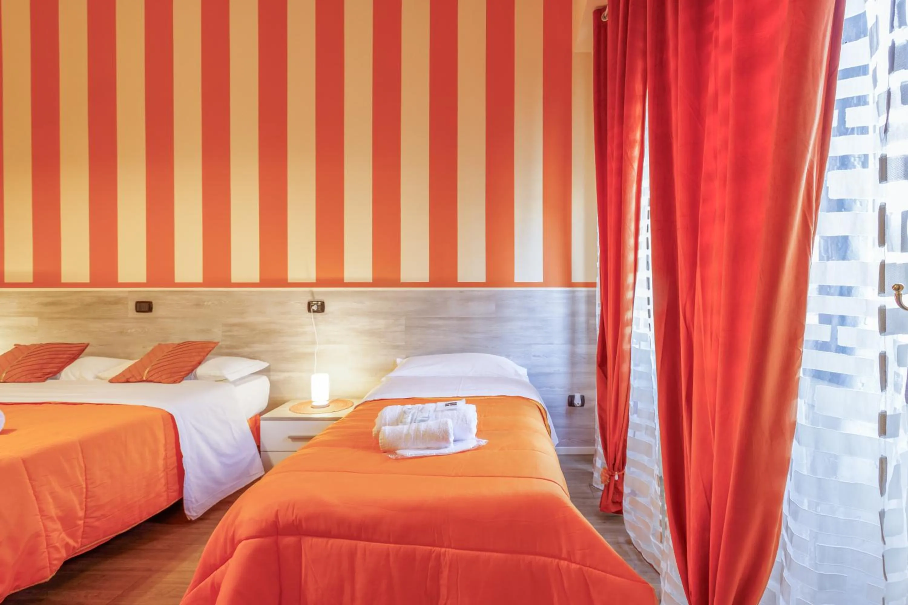 Bed in OPERA et LOVE - 200m dall'Arena con convenzione per Parcheggio e Colazione in pasticceria adiacente