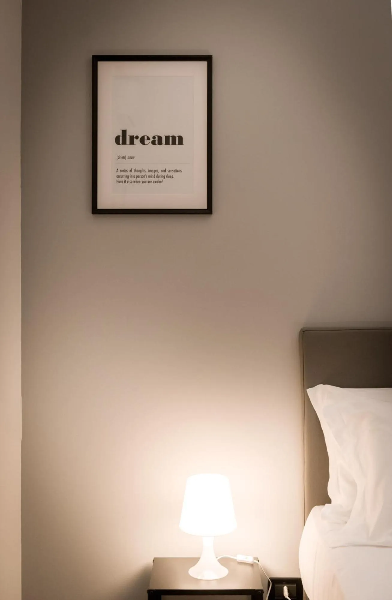 Bed in TURINHOMETOWN Residence Apartments