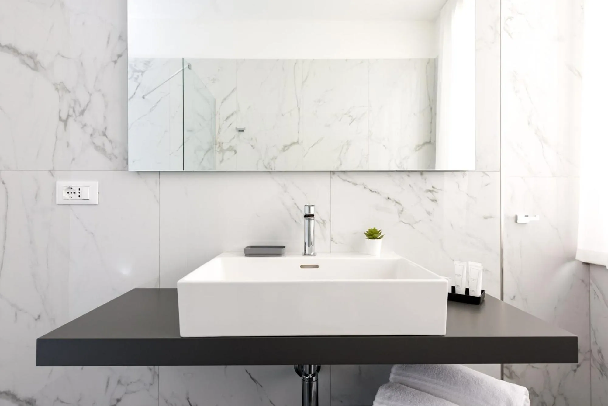 Bathroom in TURINHOMETOWN Residence Apartments