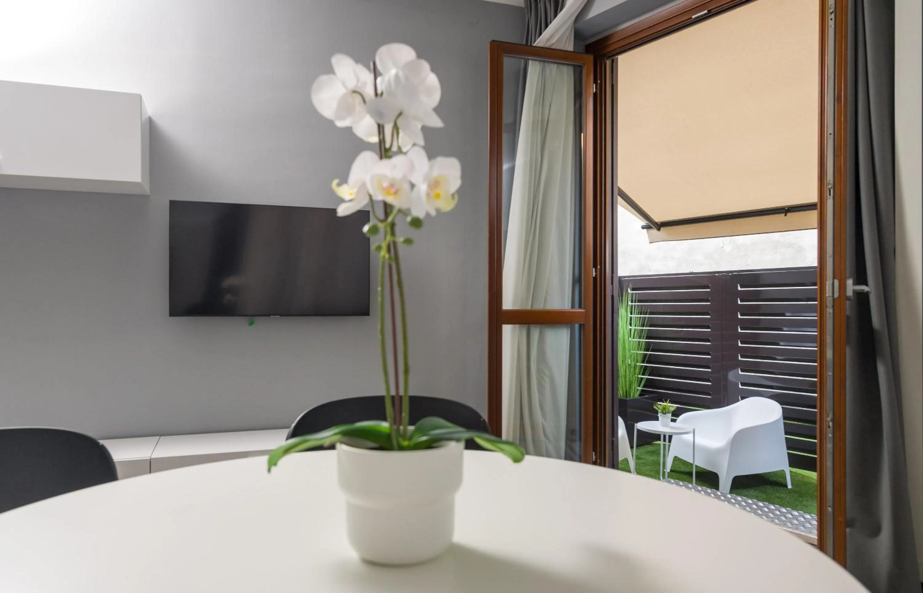 Garden in TURINHOMETOWN Residence Apartments