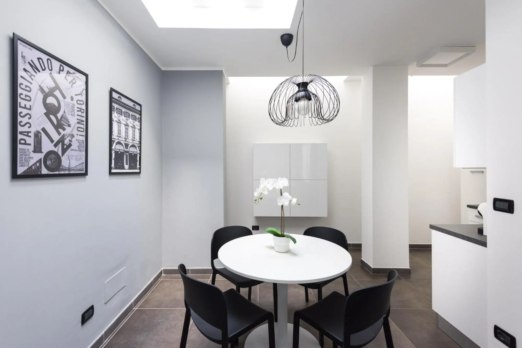 Kitchen or kitchenette in TURINHOMETOWN Residence Apartments