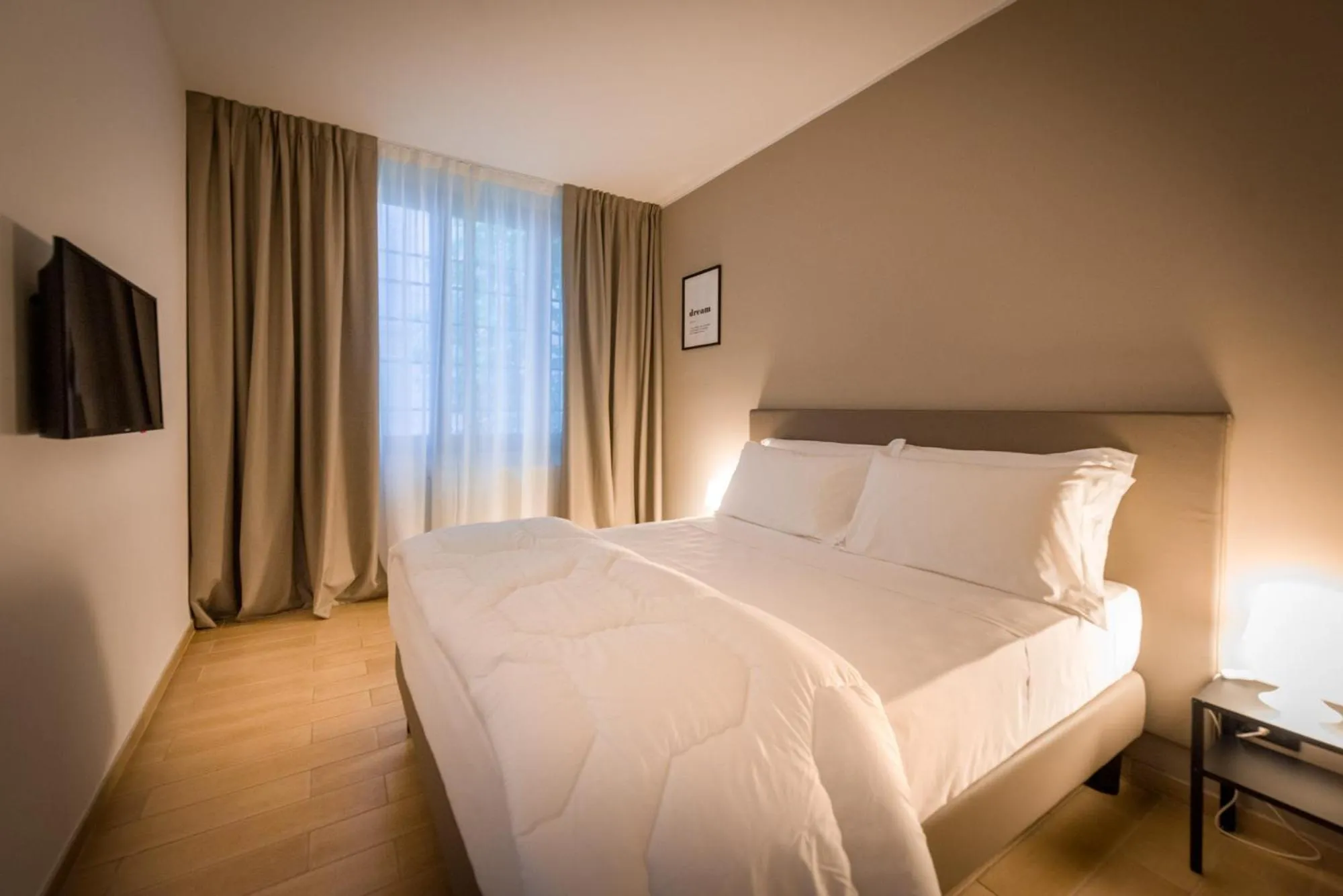 Bed in TURINHOMETOWN Residence Apartments