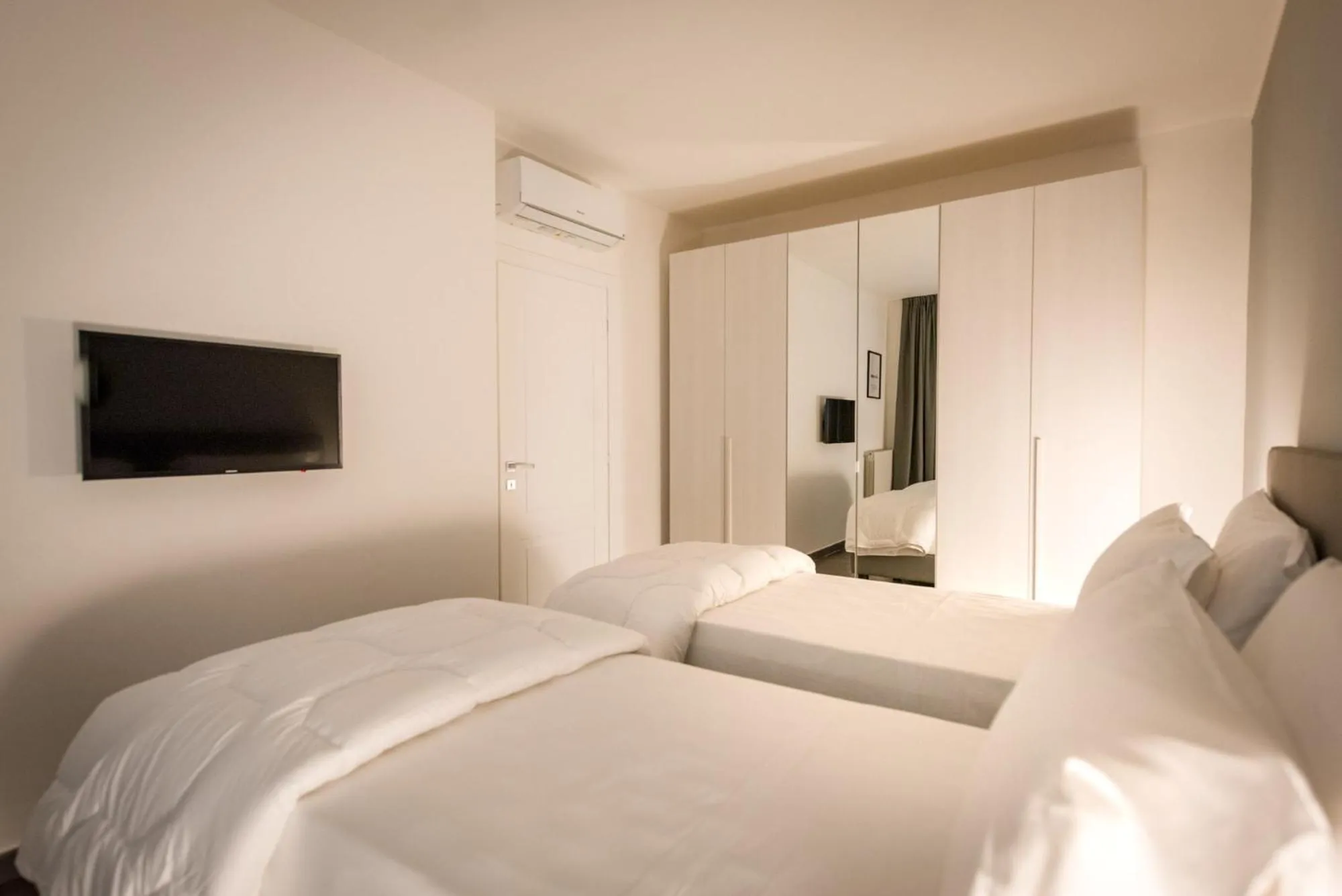 Bed in TURINHOMETOWN Residence Apartments