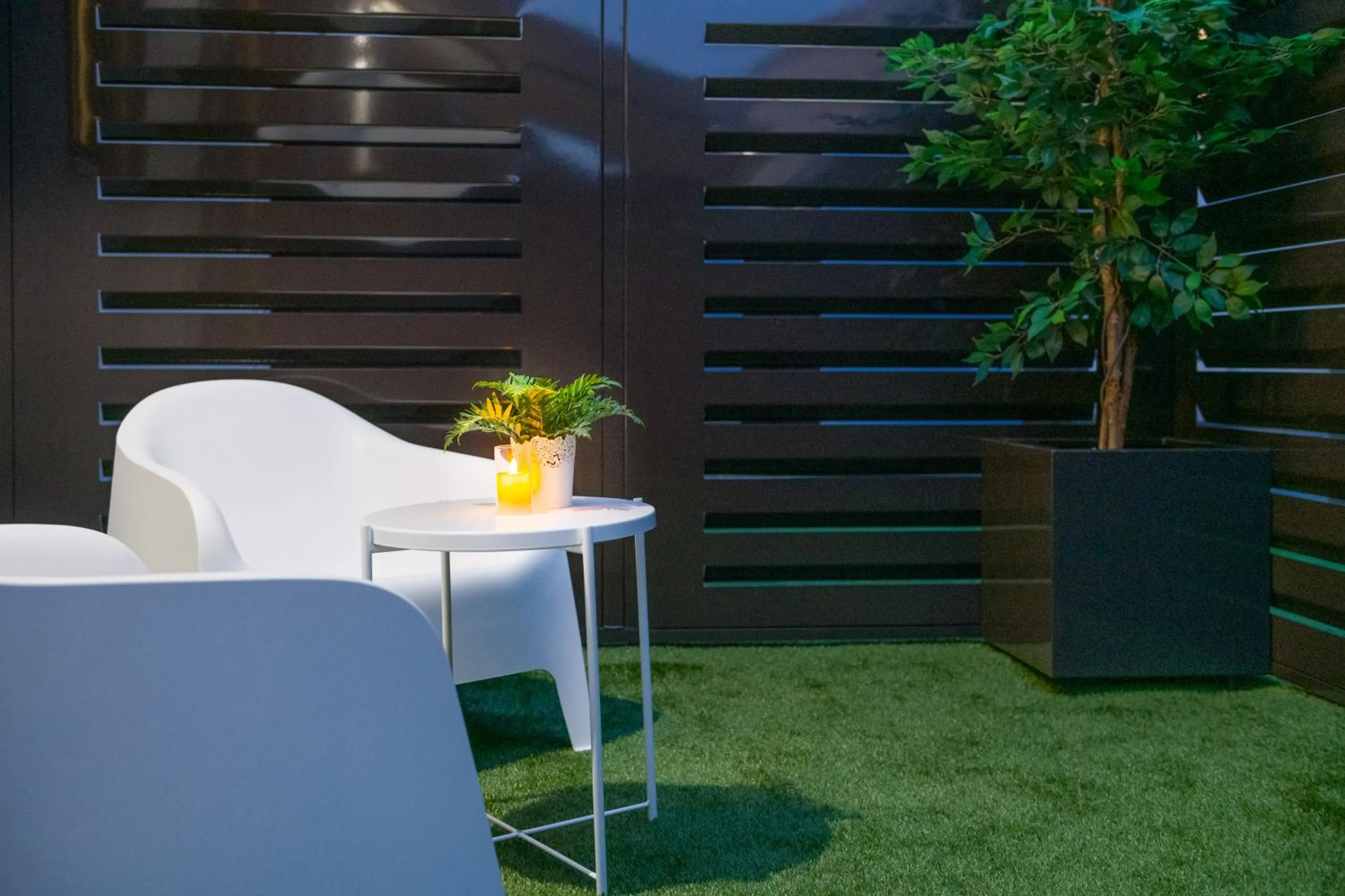 Garden in TURINHOMETOWN Residence Apartments