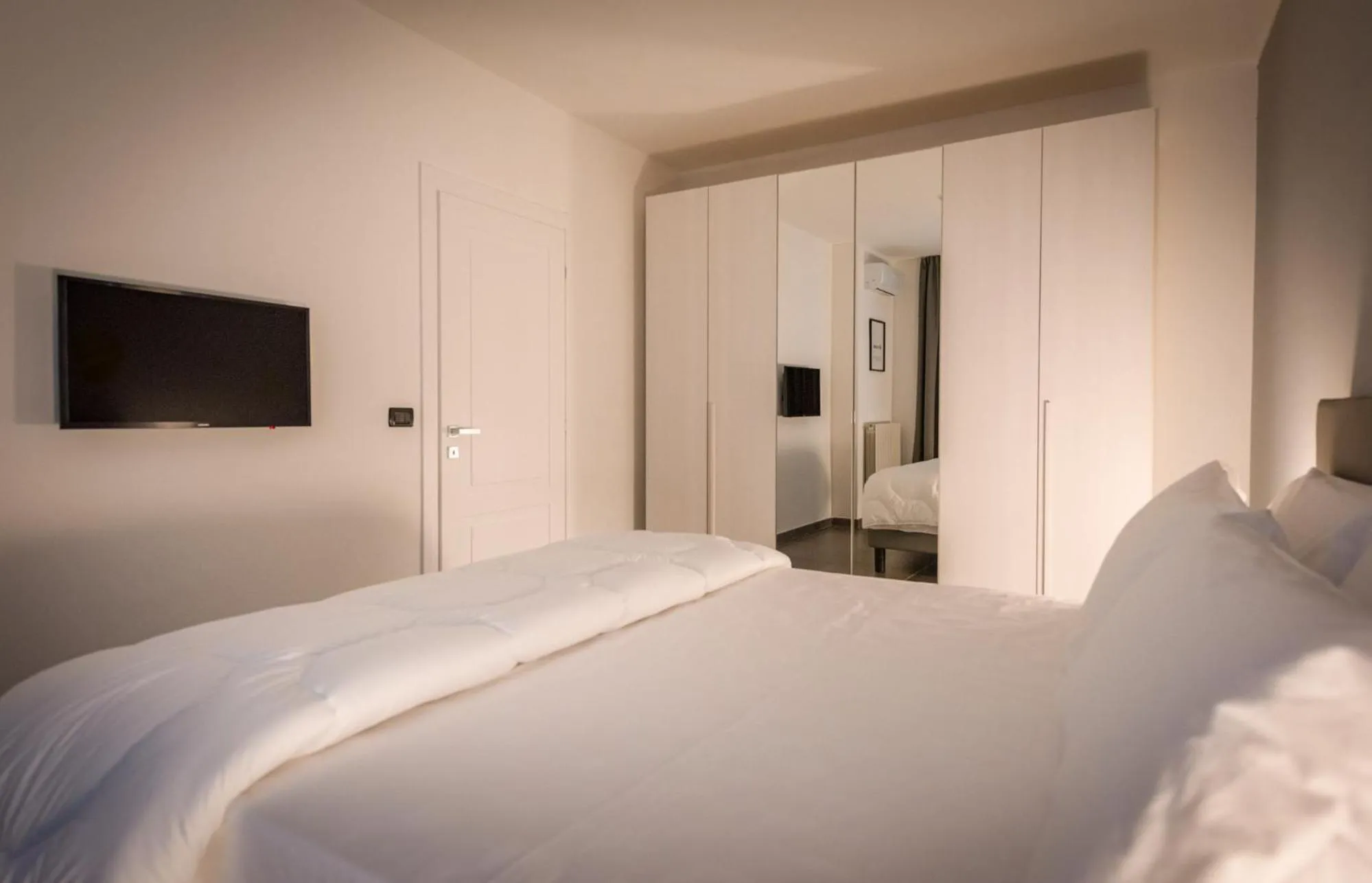 Bed in TURINHOMETOWN Residence Apartments