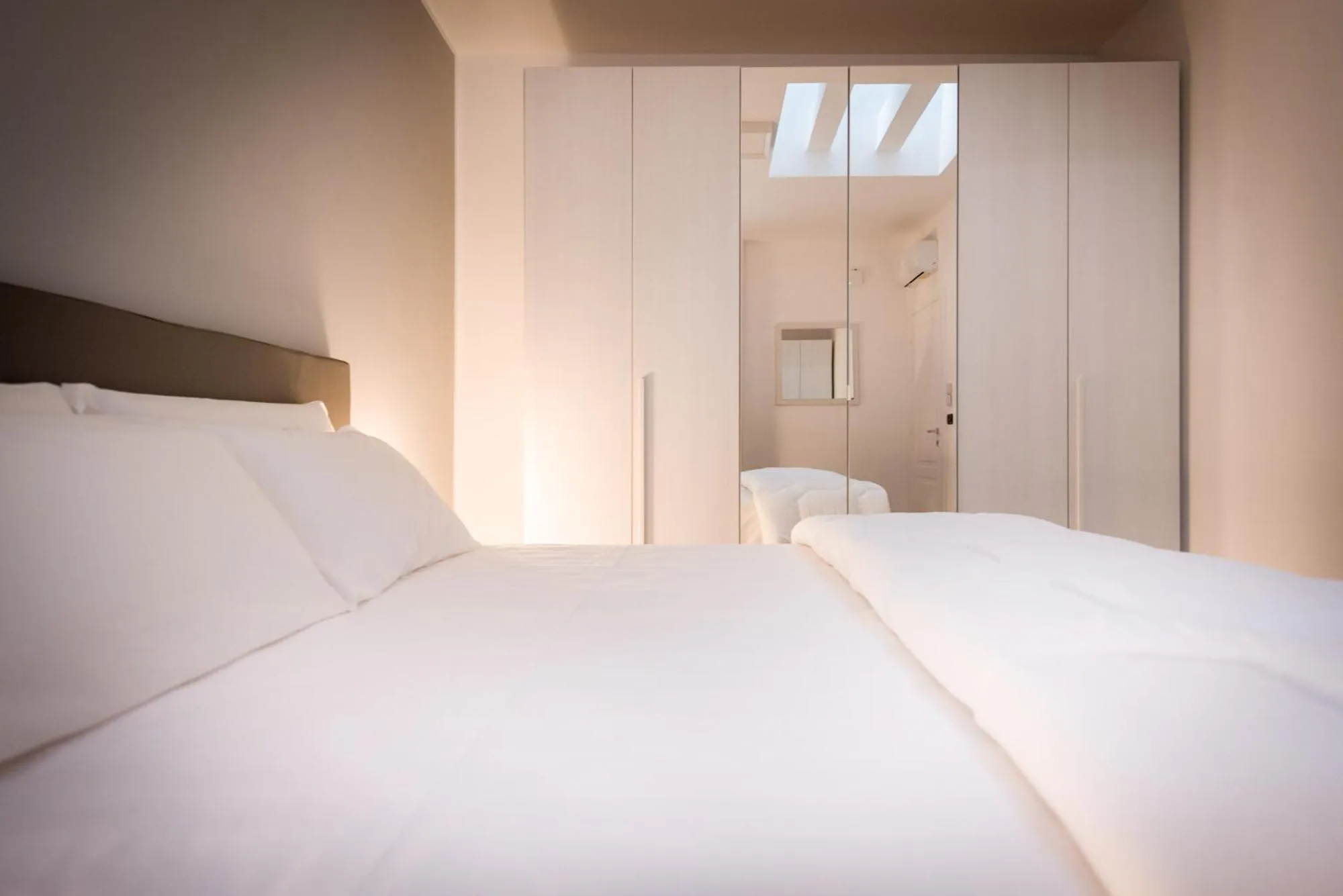 Bed in TURINHOMETOWN Residence Apartments