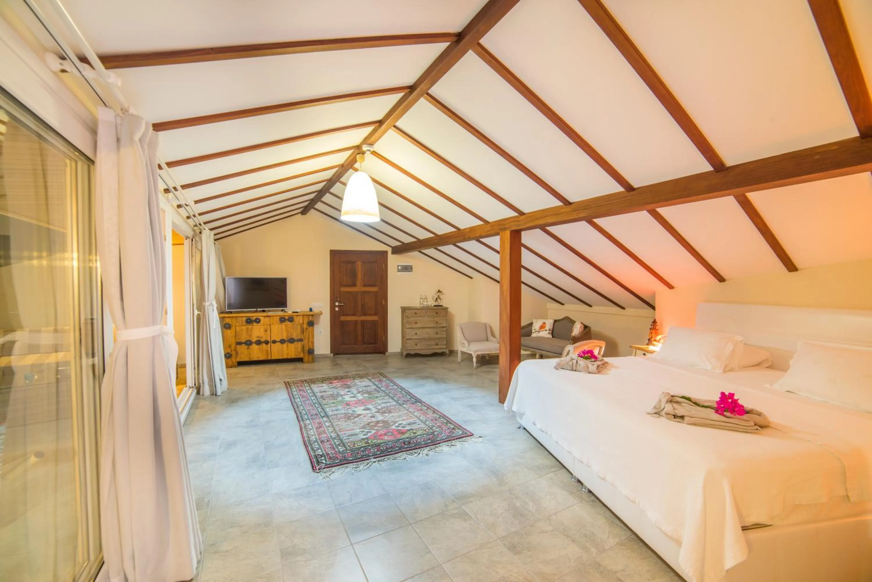 Bed in Yalicapkini Boutique Hotel