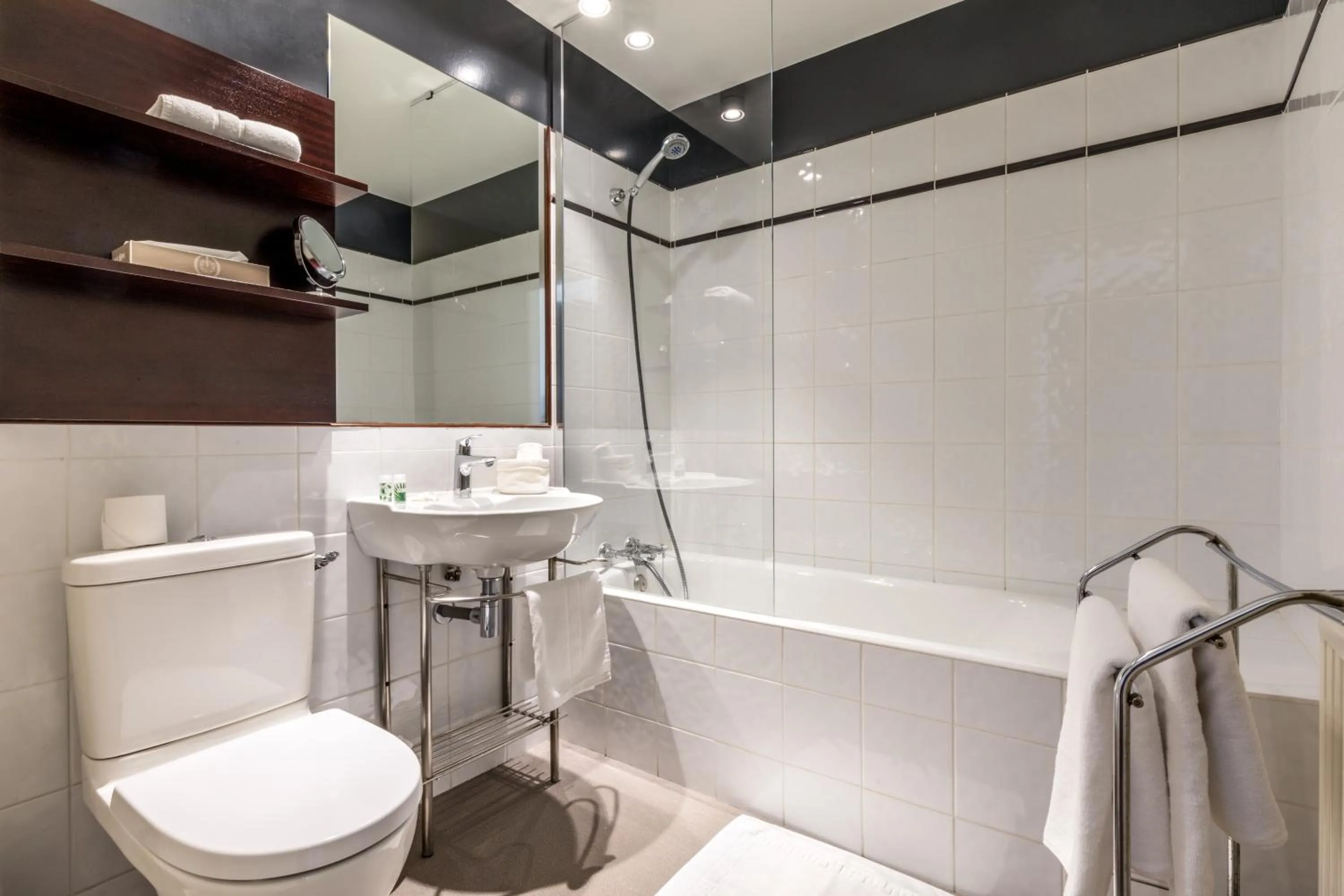 Bathroom in Hôtel Le Beaufort