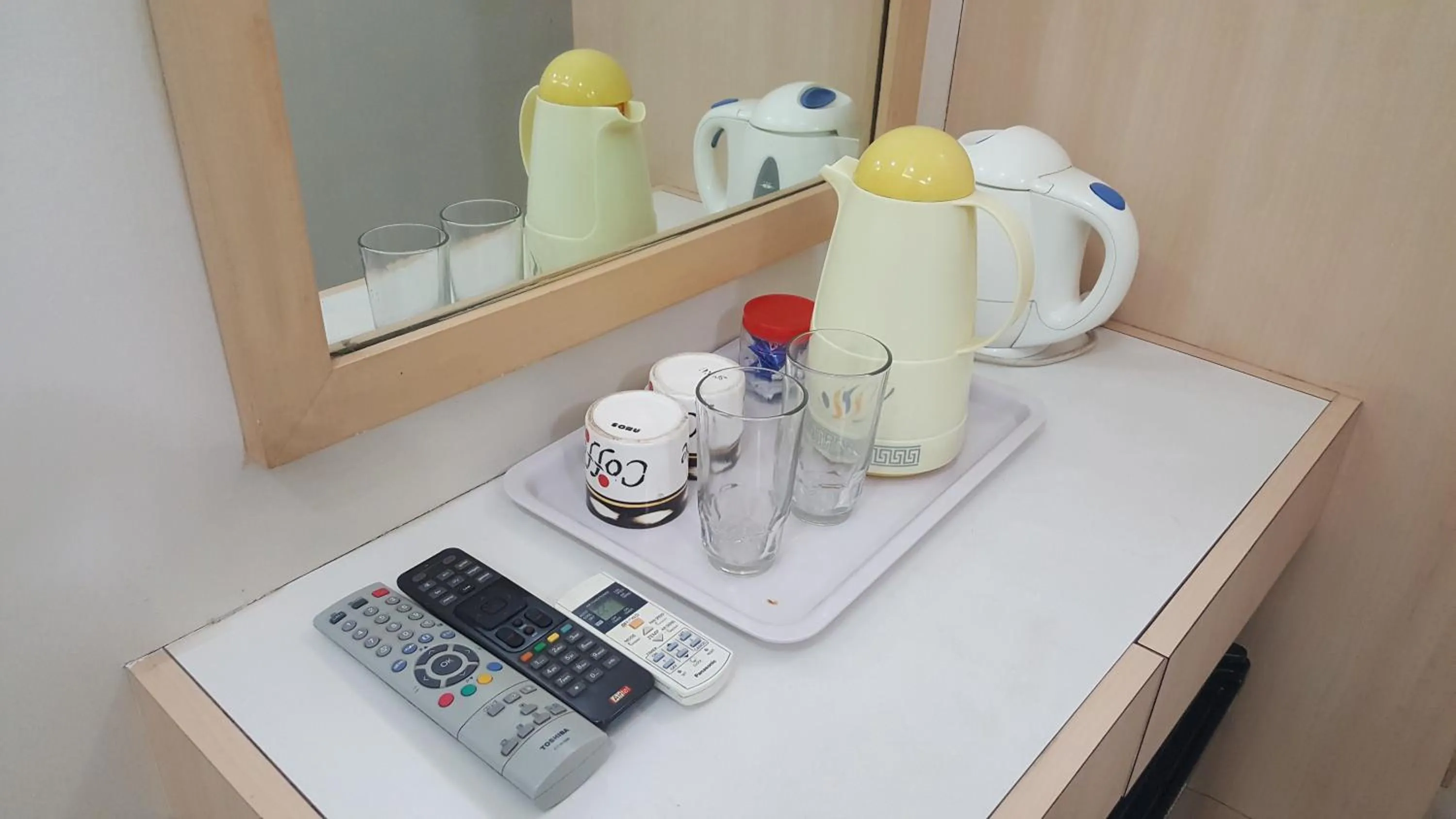 Coffee/tea facilities in Bentley Hotel Marine Drive