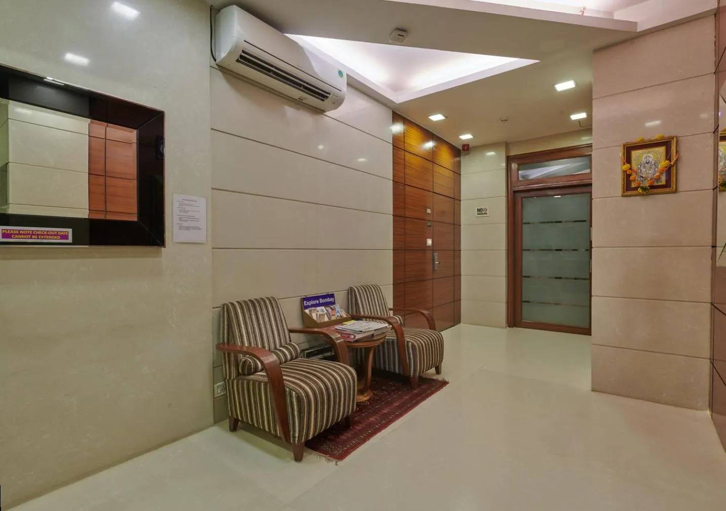 Lobby or reception in Bentley Hotel Marine Drive