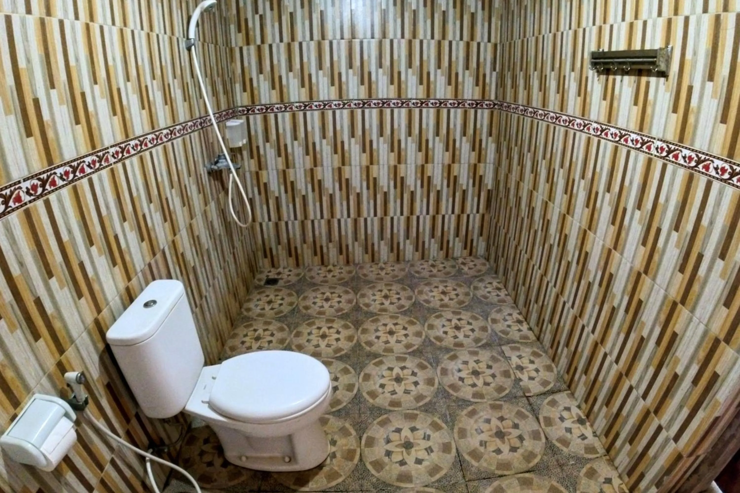 Shower in The Sweet Corn Bungalow