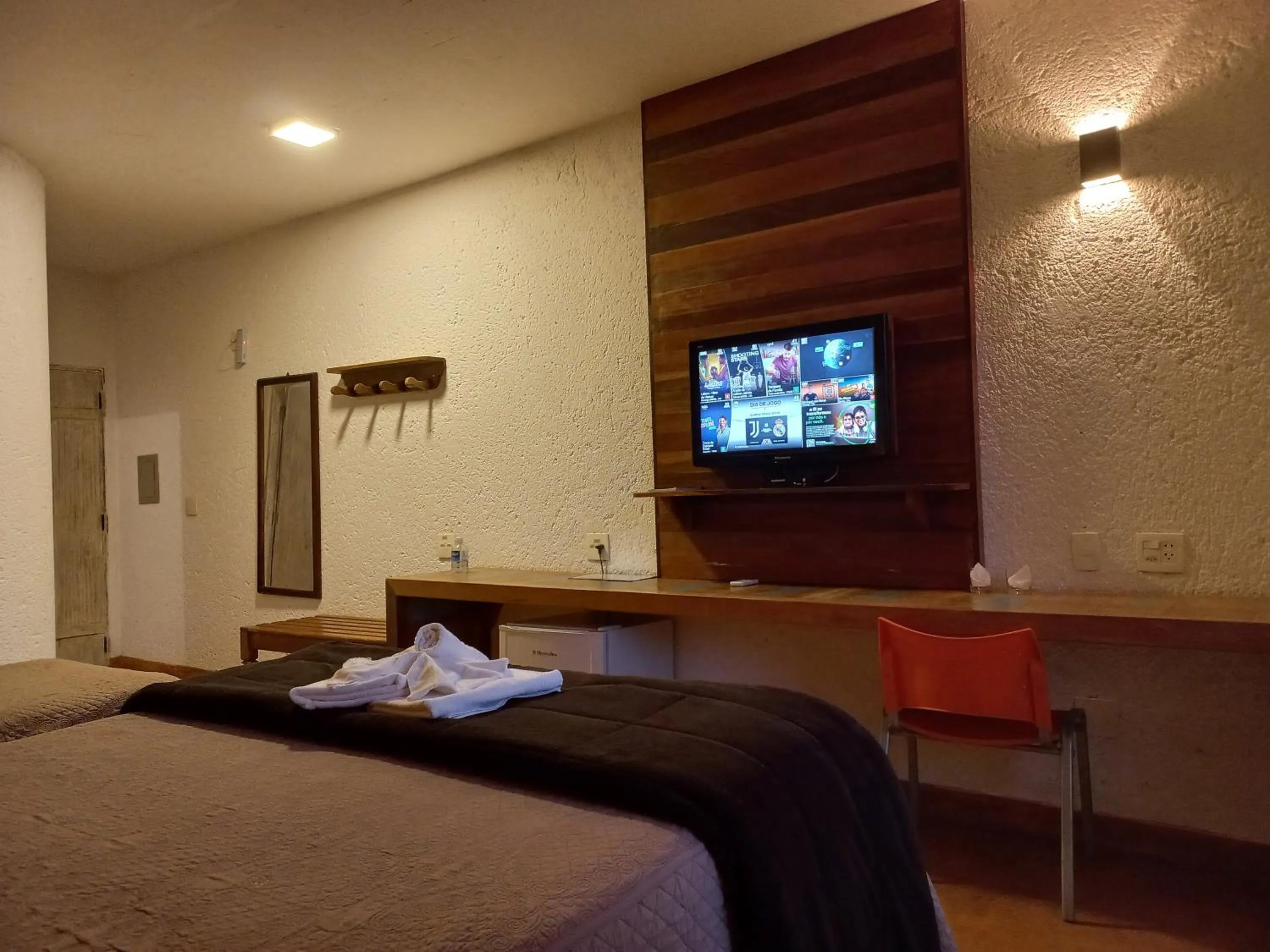 TV and multimedia, Bed in Pousada Cantares