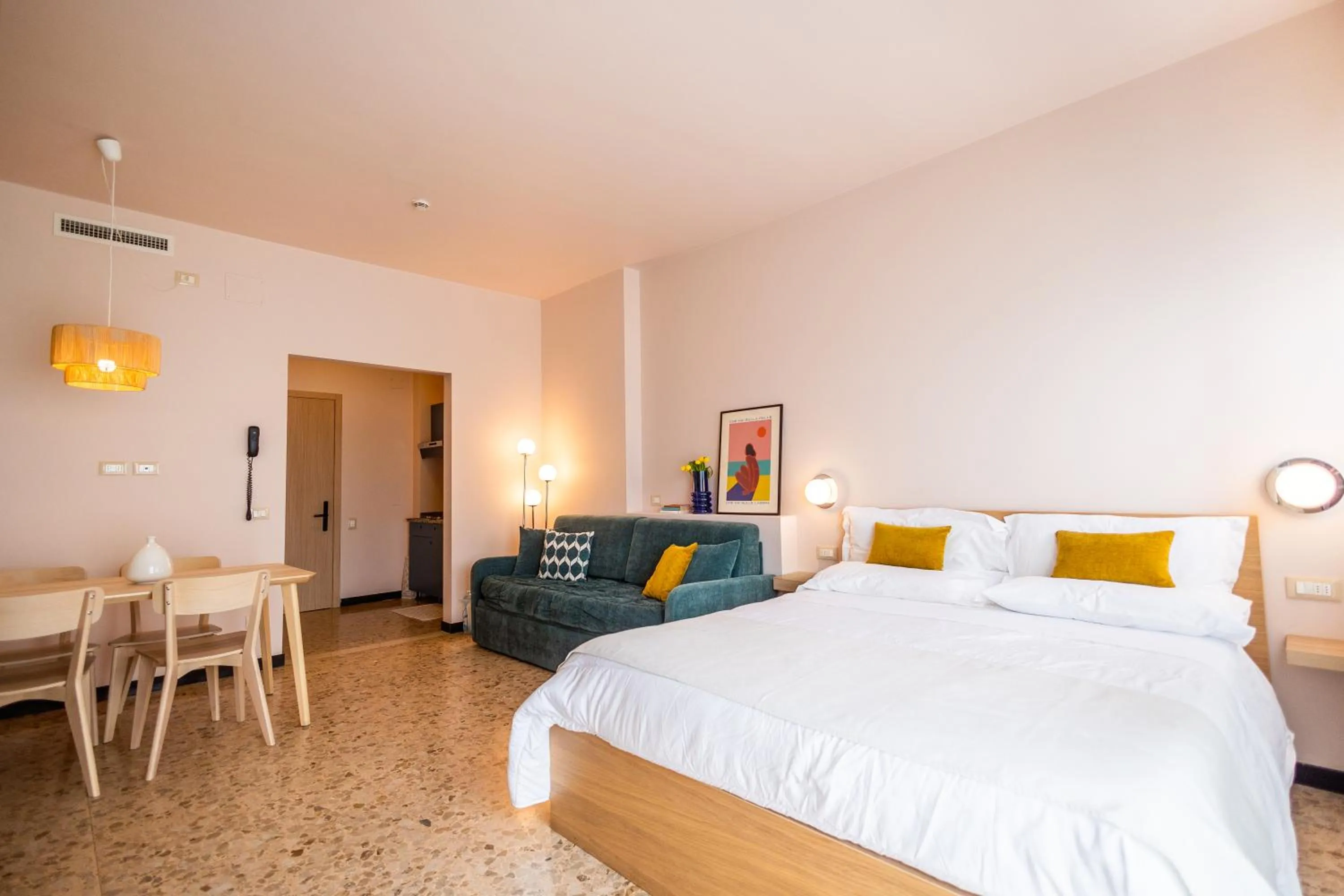 Bed in Residence Sabrina