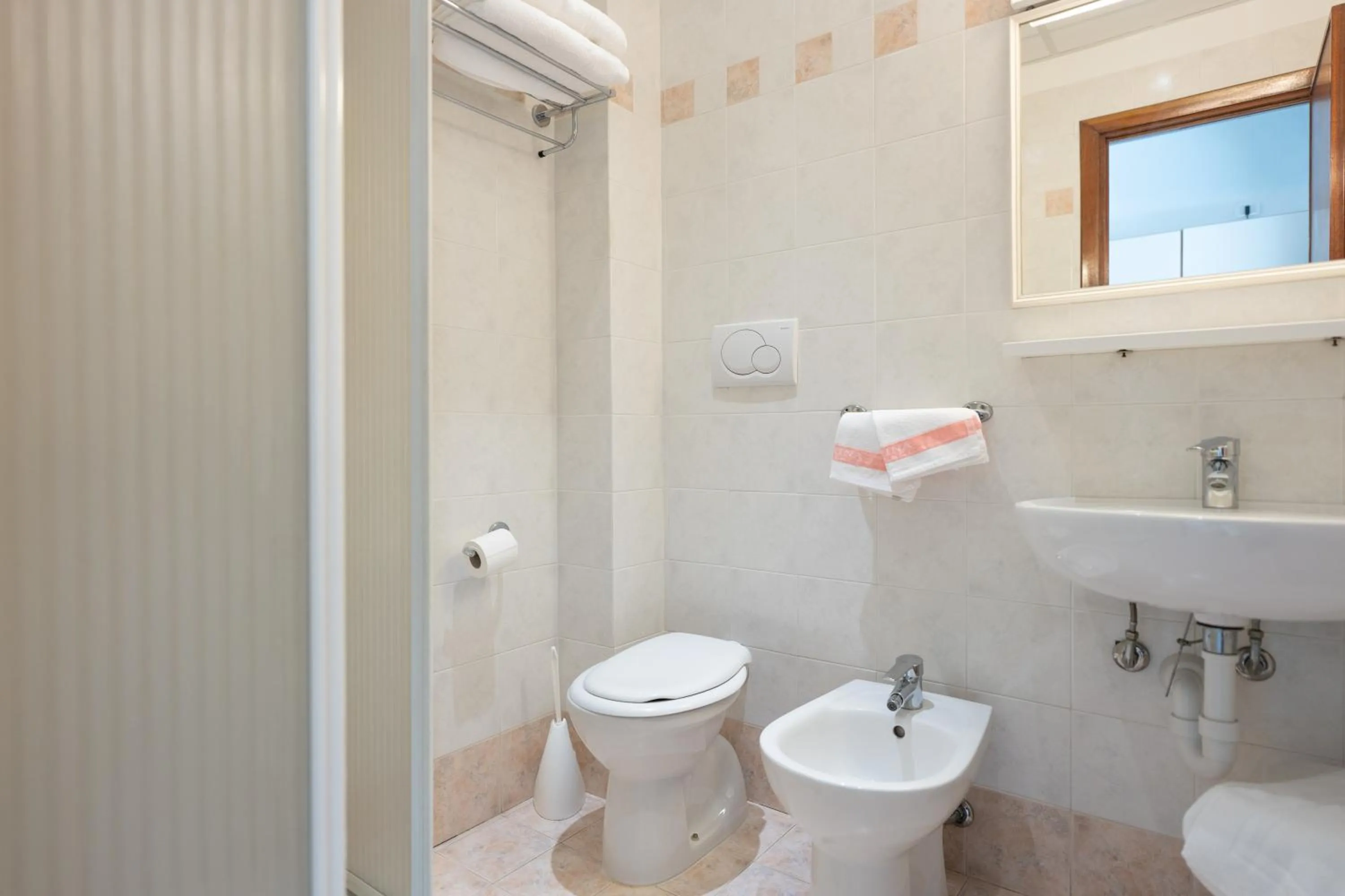 Toilet in Residence Sabrina