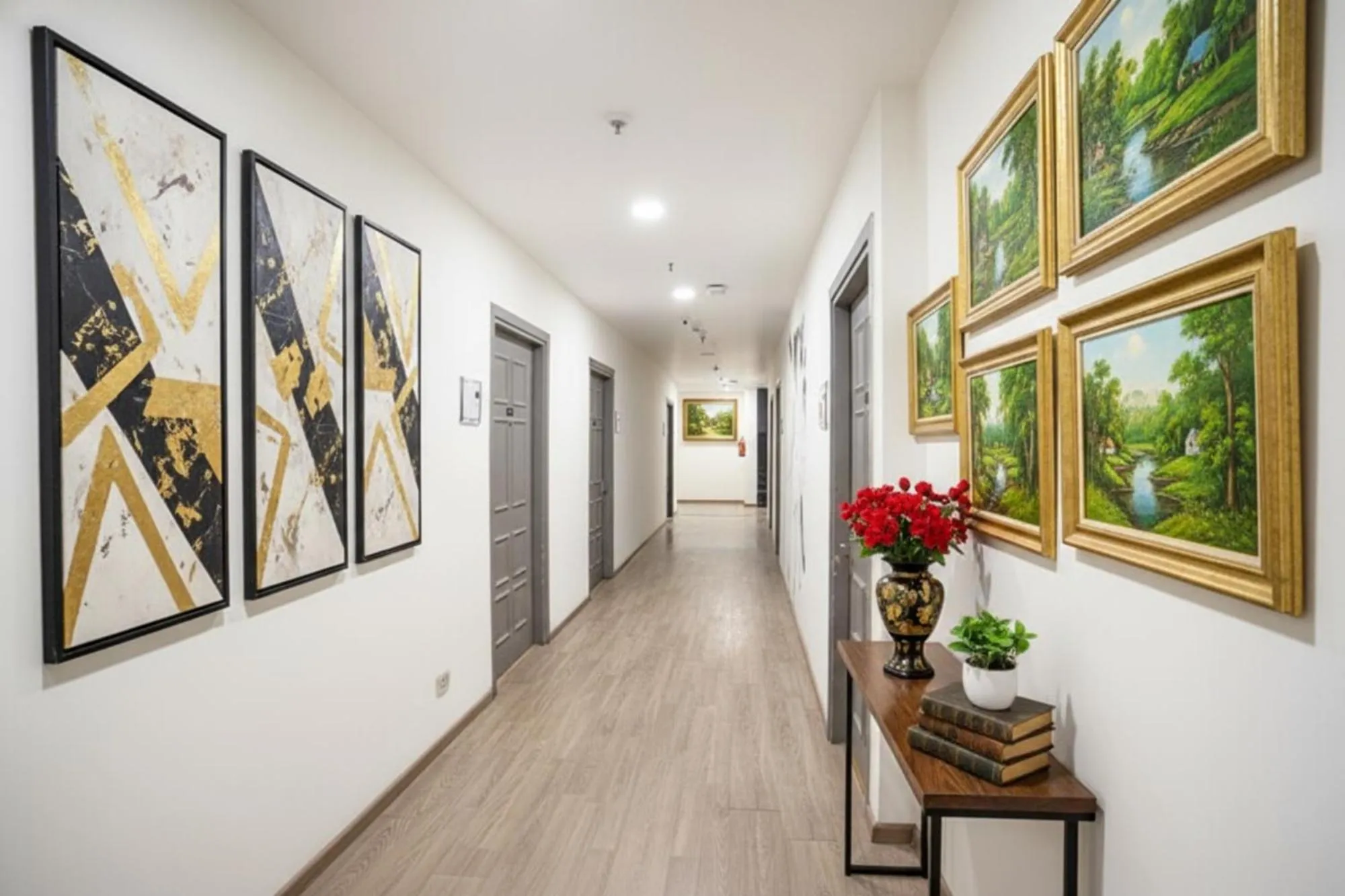 Lobby or reception in Via Royale 49