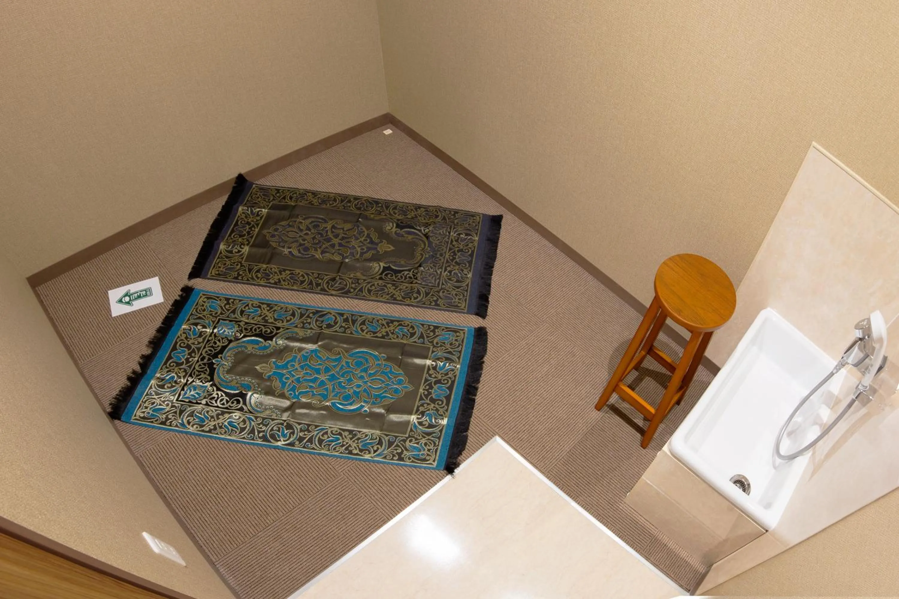 Place of worship in Wild Cherry Blossom-HOSTEL,TOKYO KOGANEI-