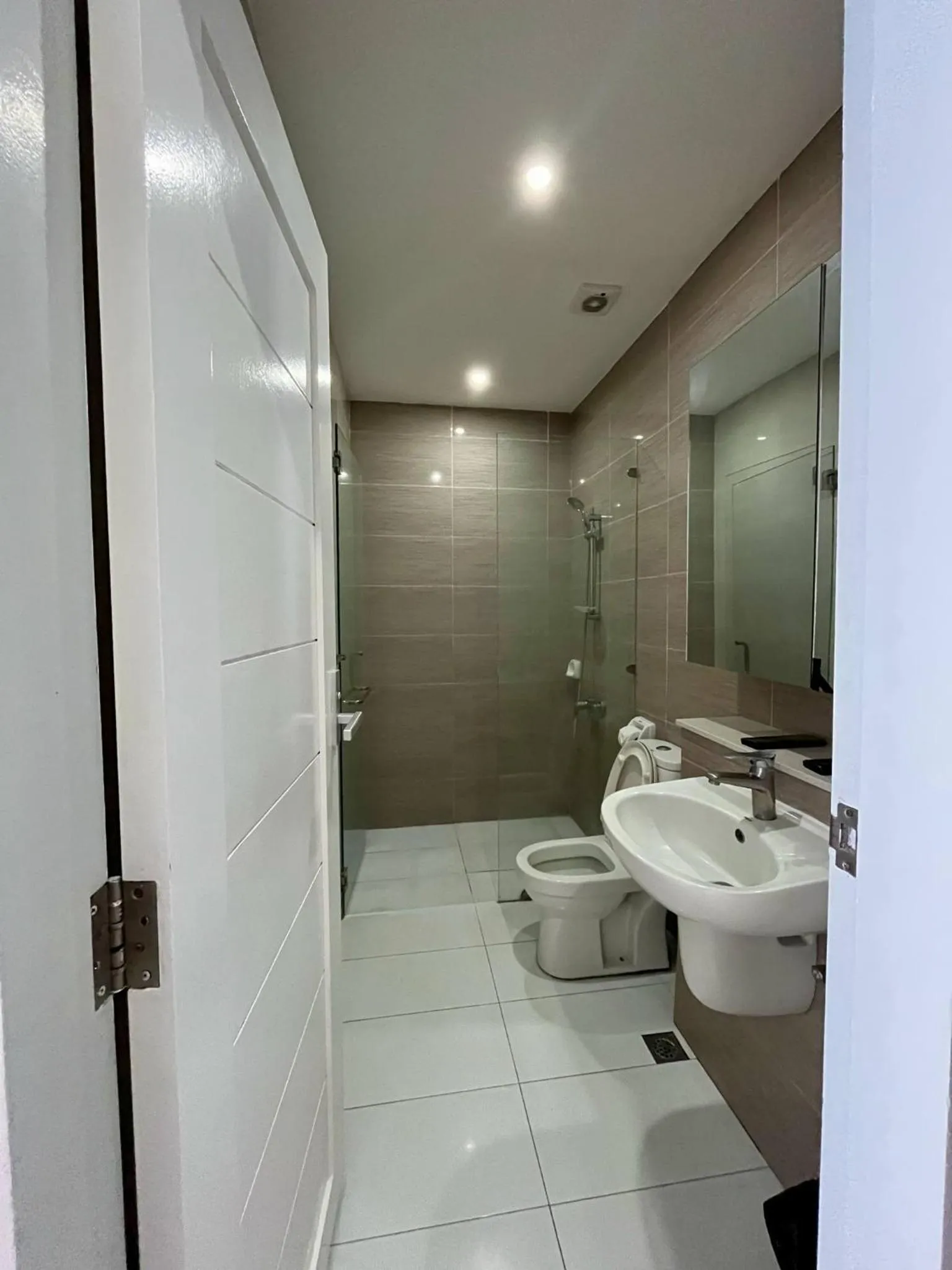 Chequers Suites Subic Bay