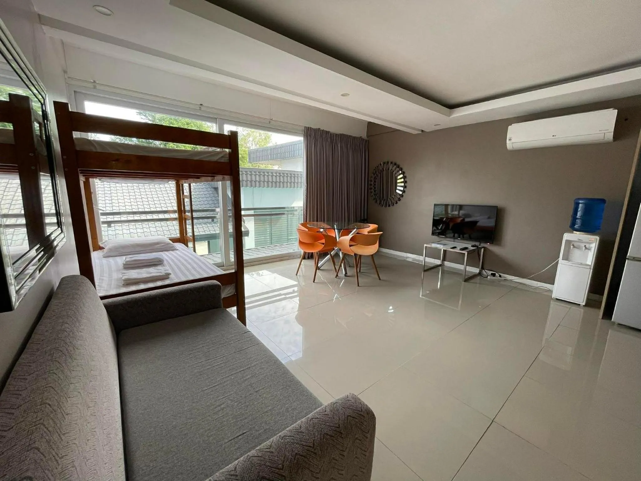 Living room in Chequers Suites Subic Bay