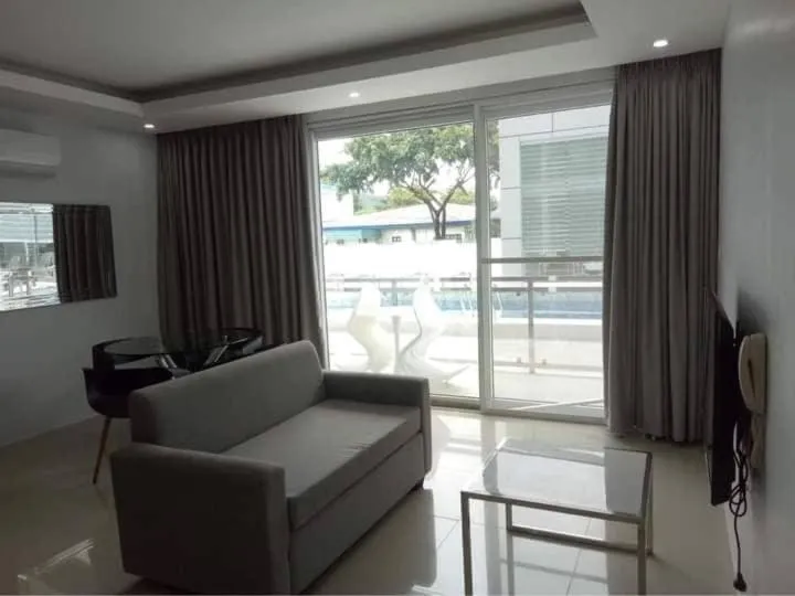 Chequers Suites Subic Bay