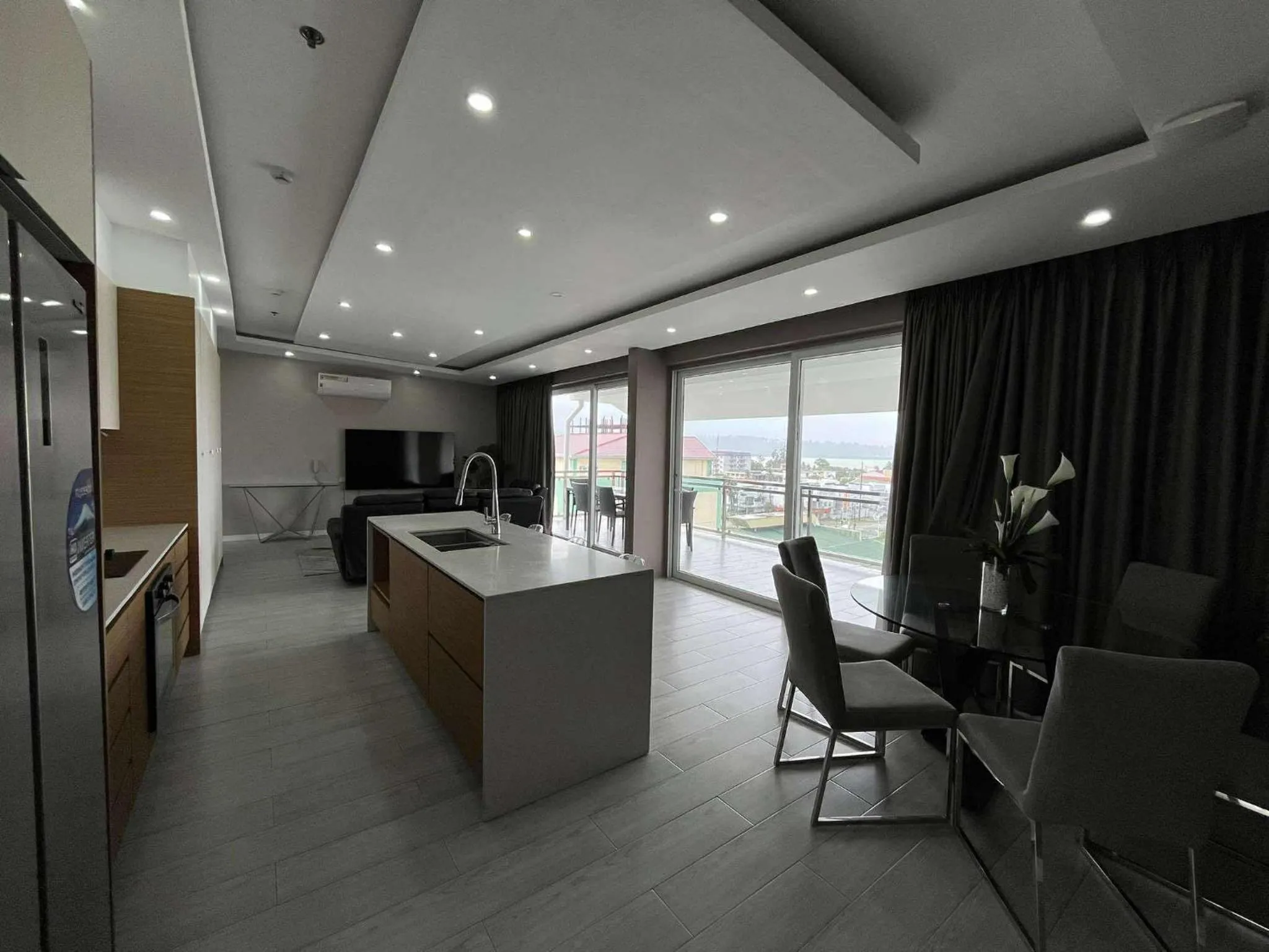 Chequers Suites Subic Bay