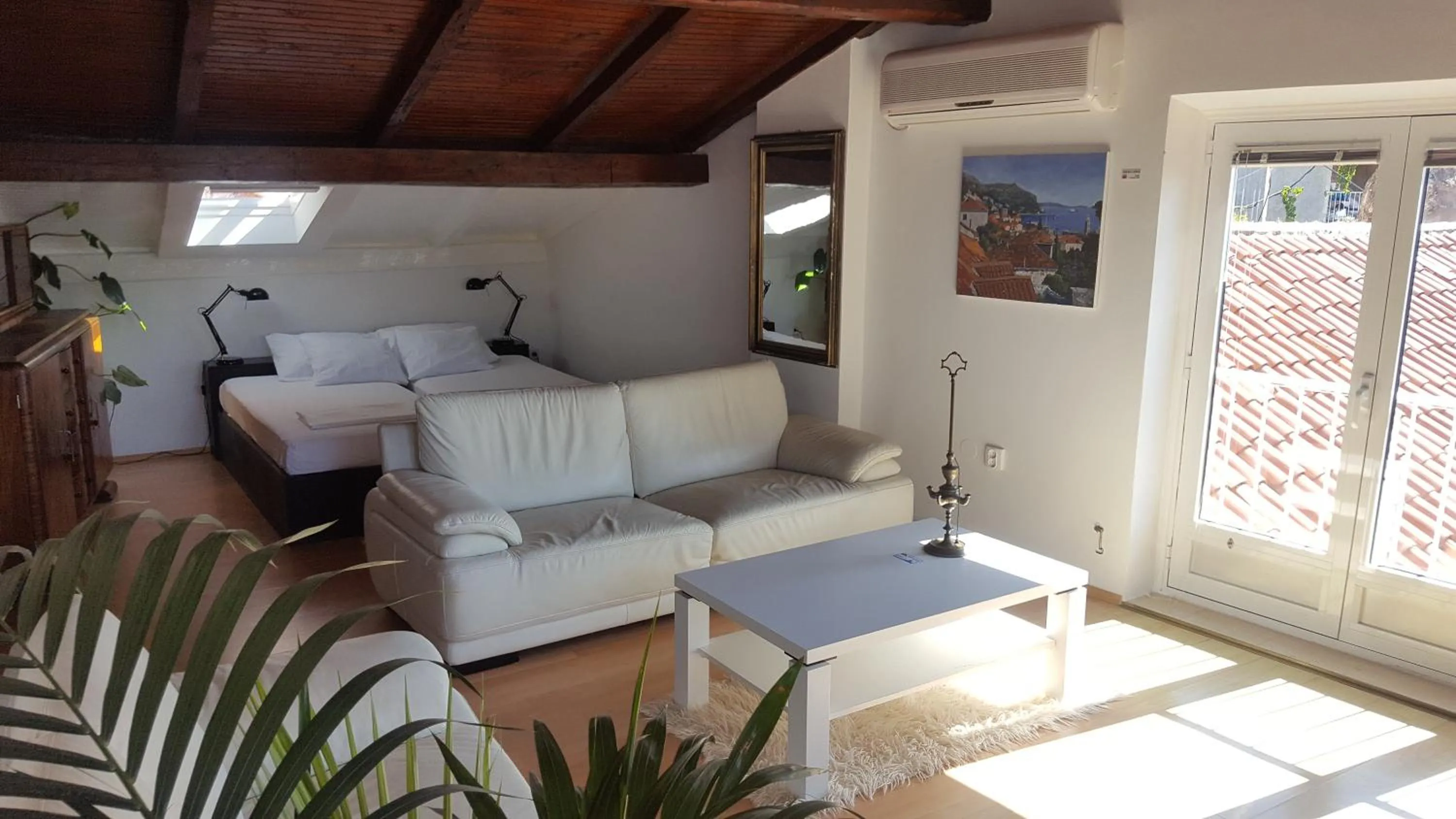 Living room in Turtle Apartments