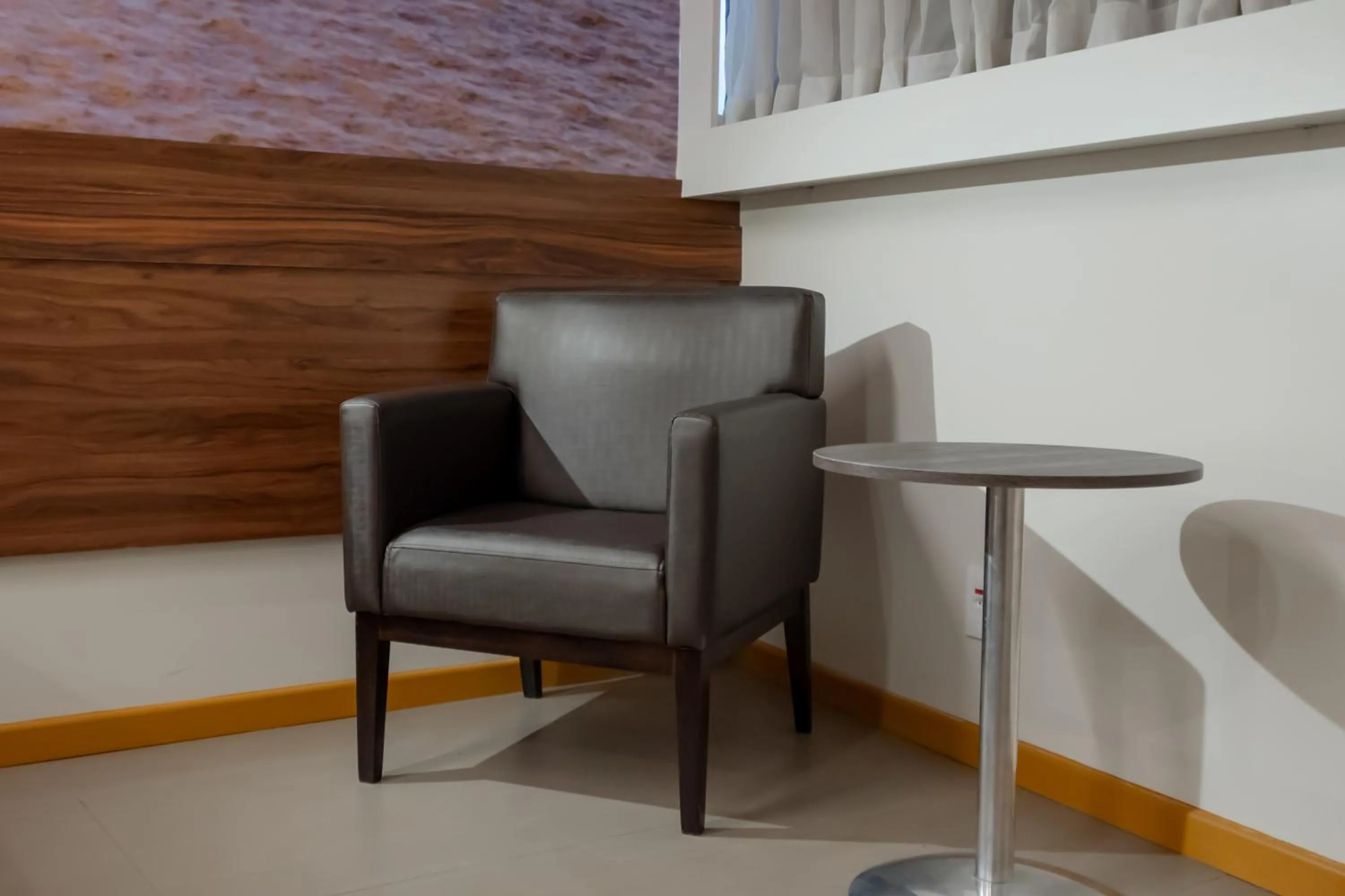 Bedroom in Ibis Styles Belém Hangar