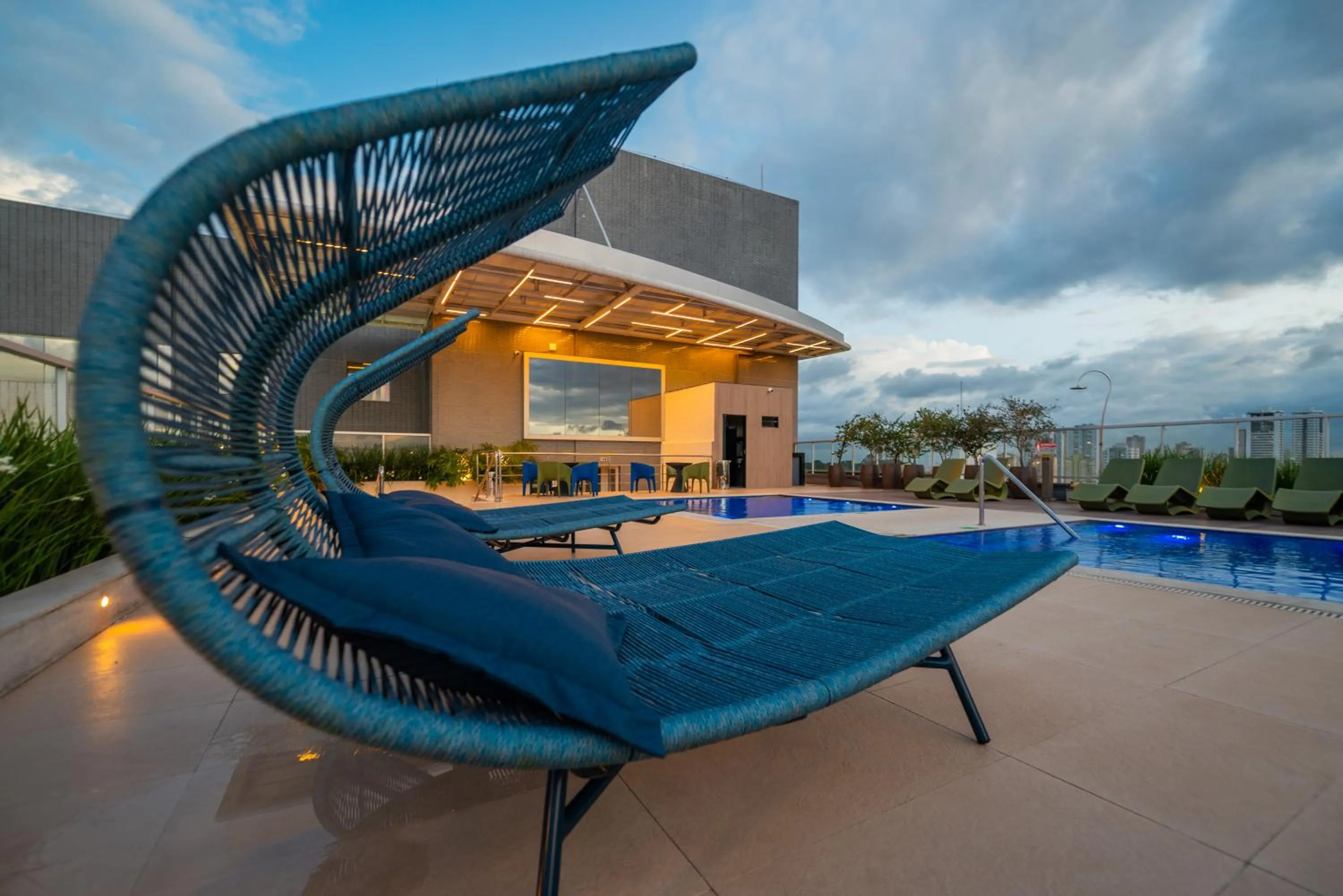 Swimming pool in Ibis Styles Belém Hangar