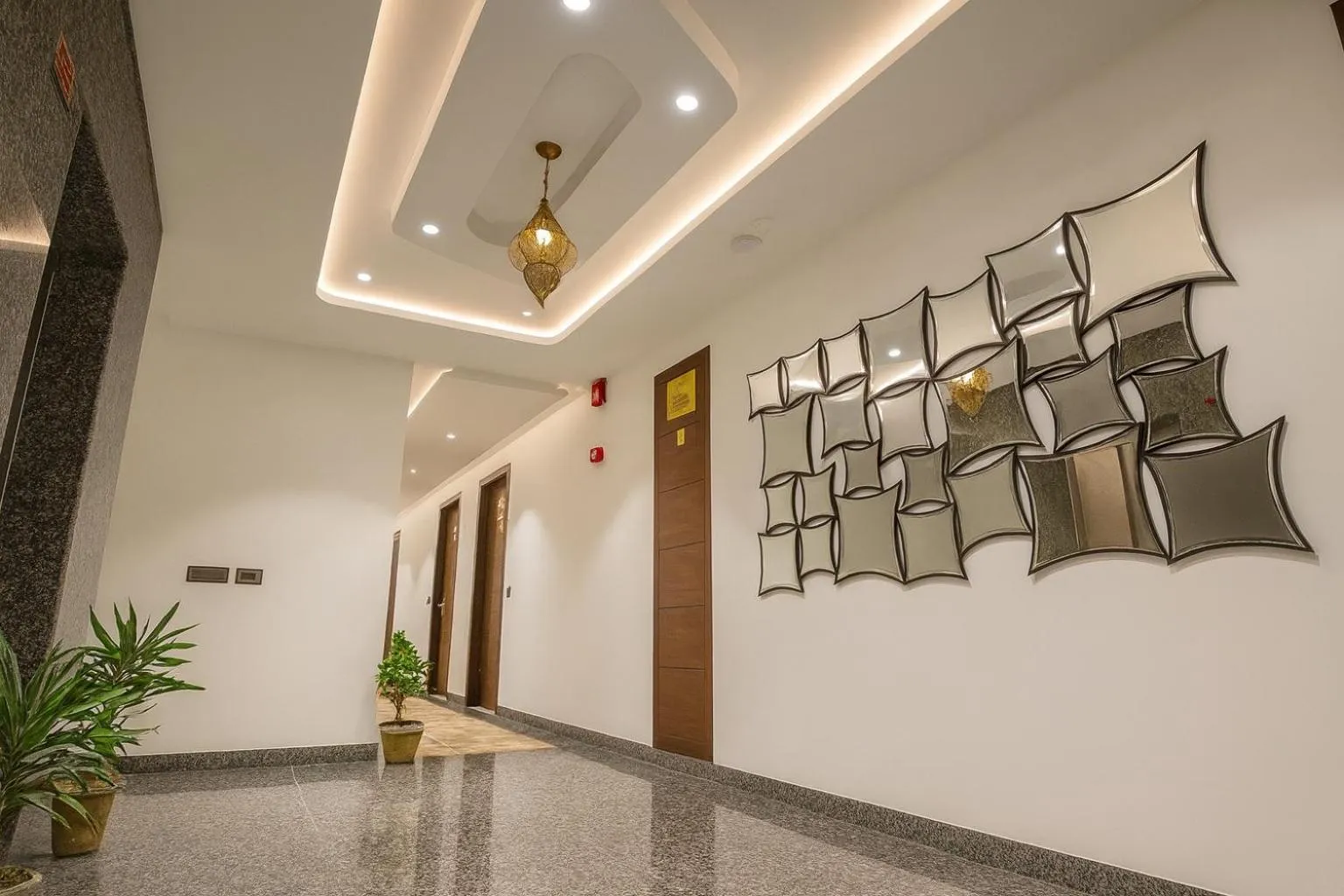 Lobby or reception in HOTEL TEN SQUARE - 5 Minutes from The Taj Mahal