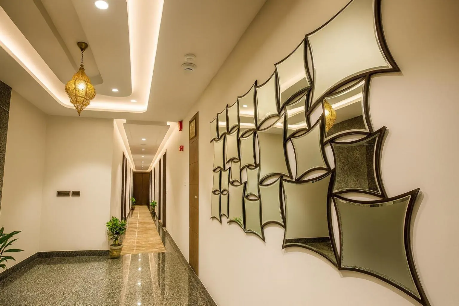 Lobby or reception in HOTEL TEN SQUARE - 5 Minutes from The Taj Mahal