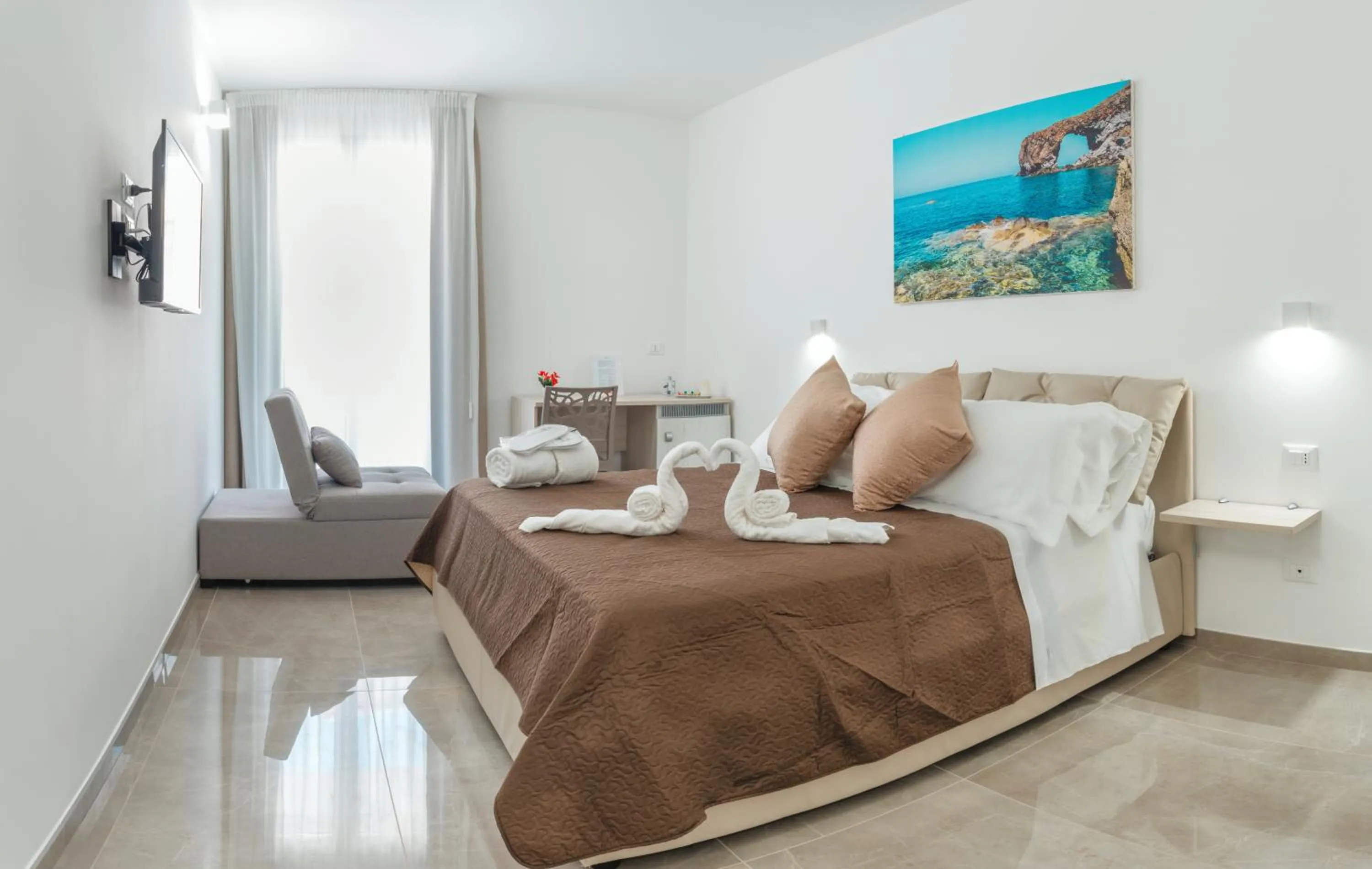 Photo of the whole room, Bed in Mediterraneo Palace Luxury Affittacamere