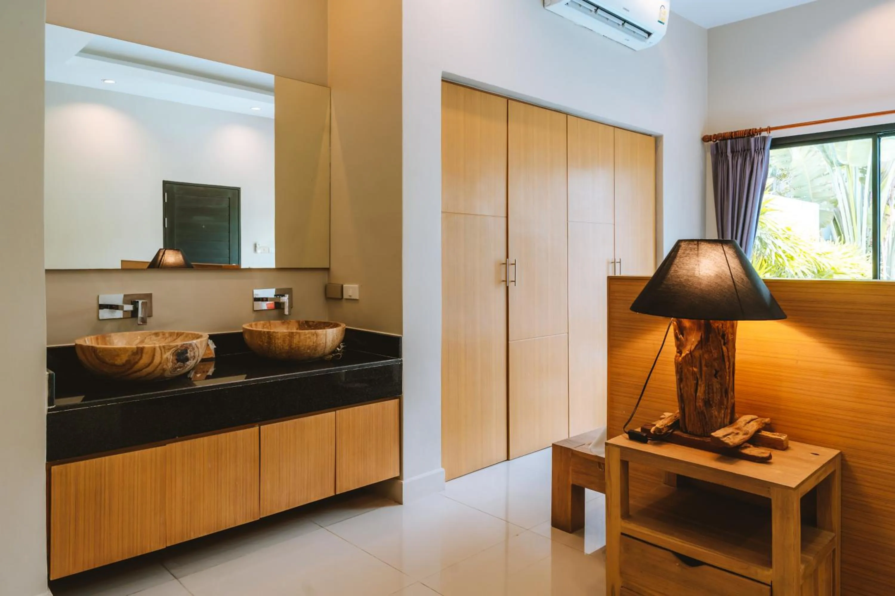wardrobe in Layantara Villas
