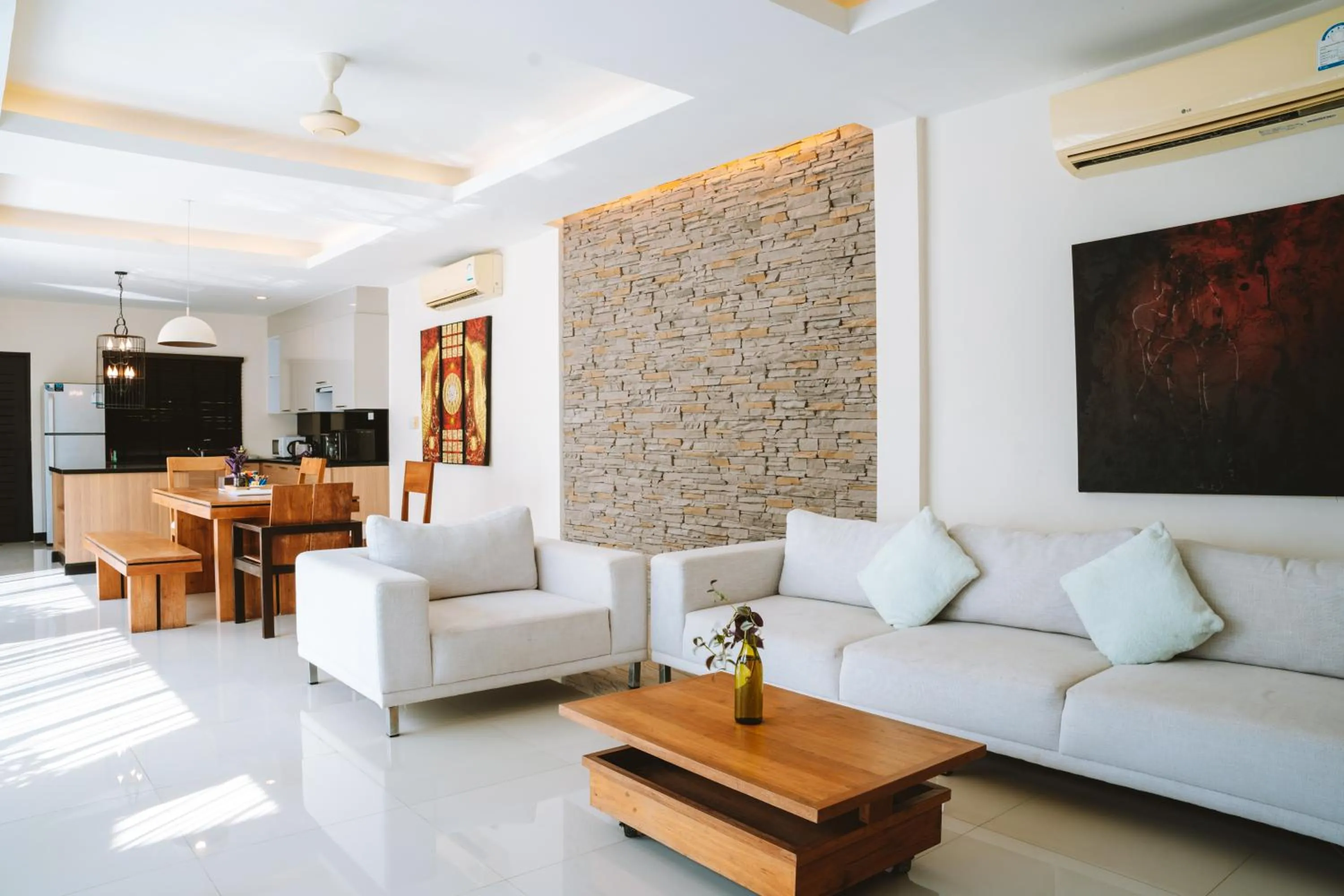 Kitchen or kitchenette in Layantara Villas