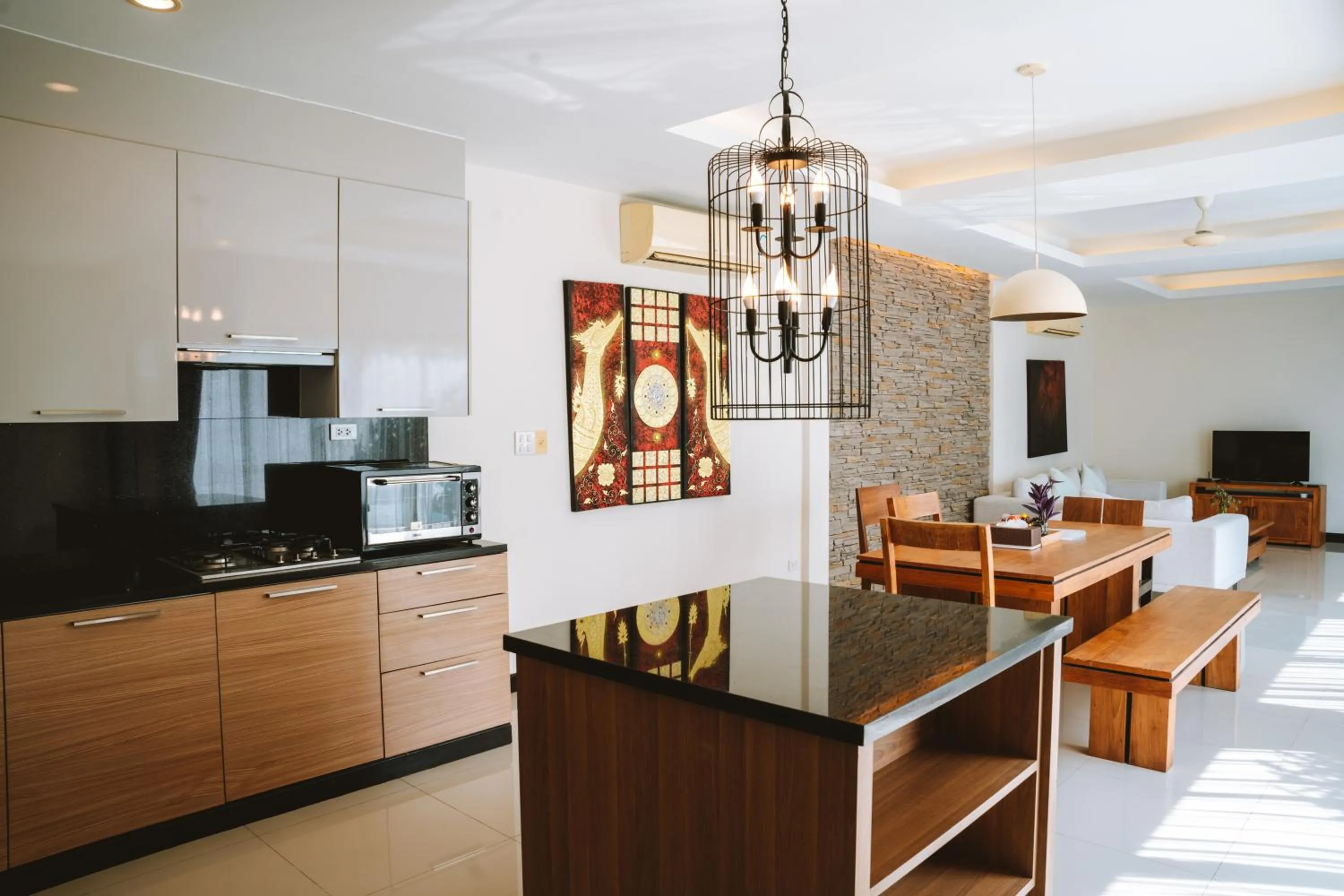 Kitchen or kitchenette in Layantara Villas