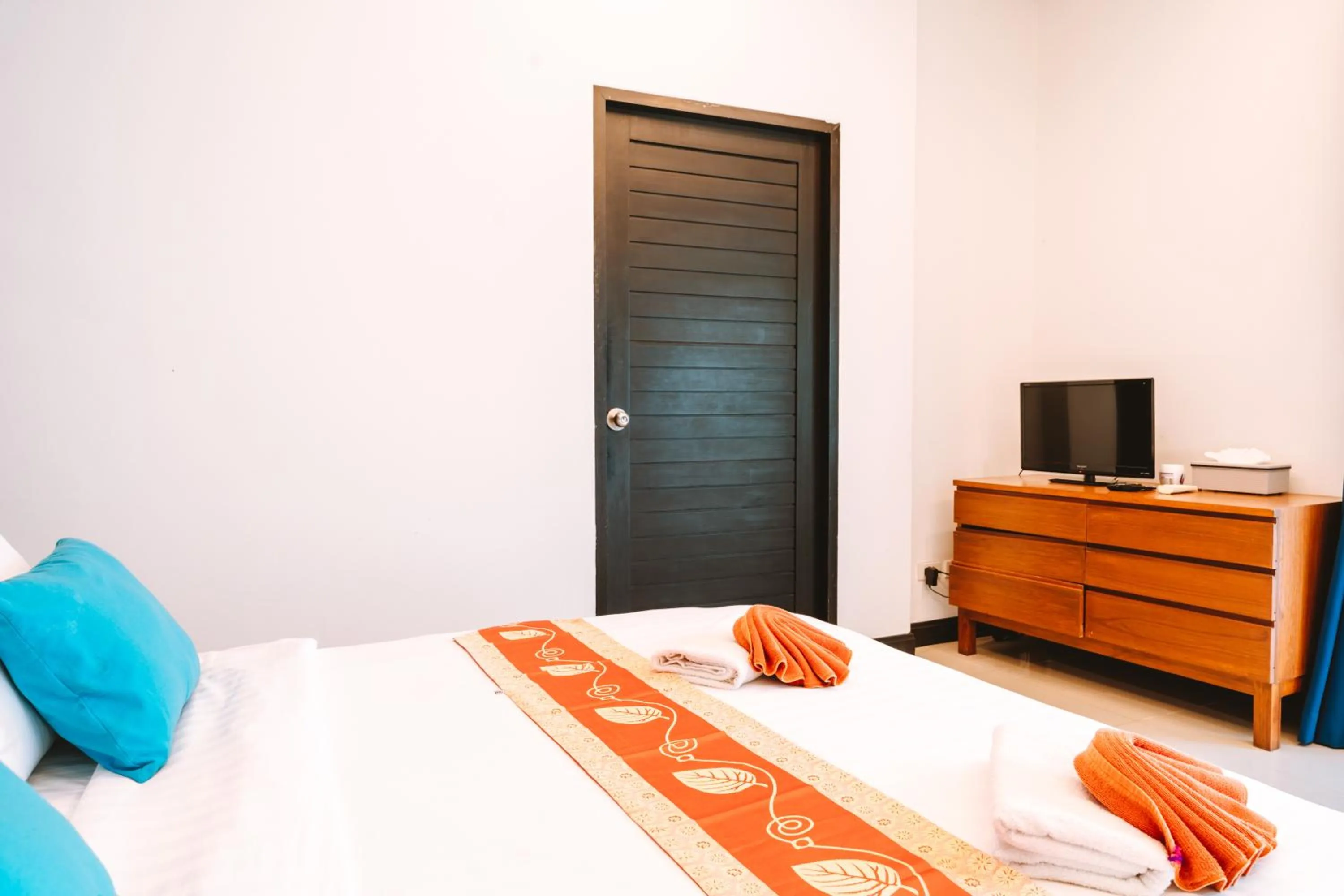 TV and multimedia, Bed in Layantara Villas