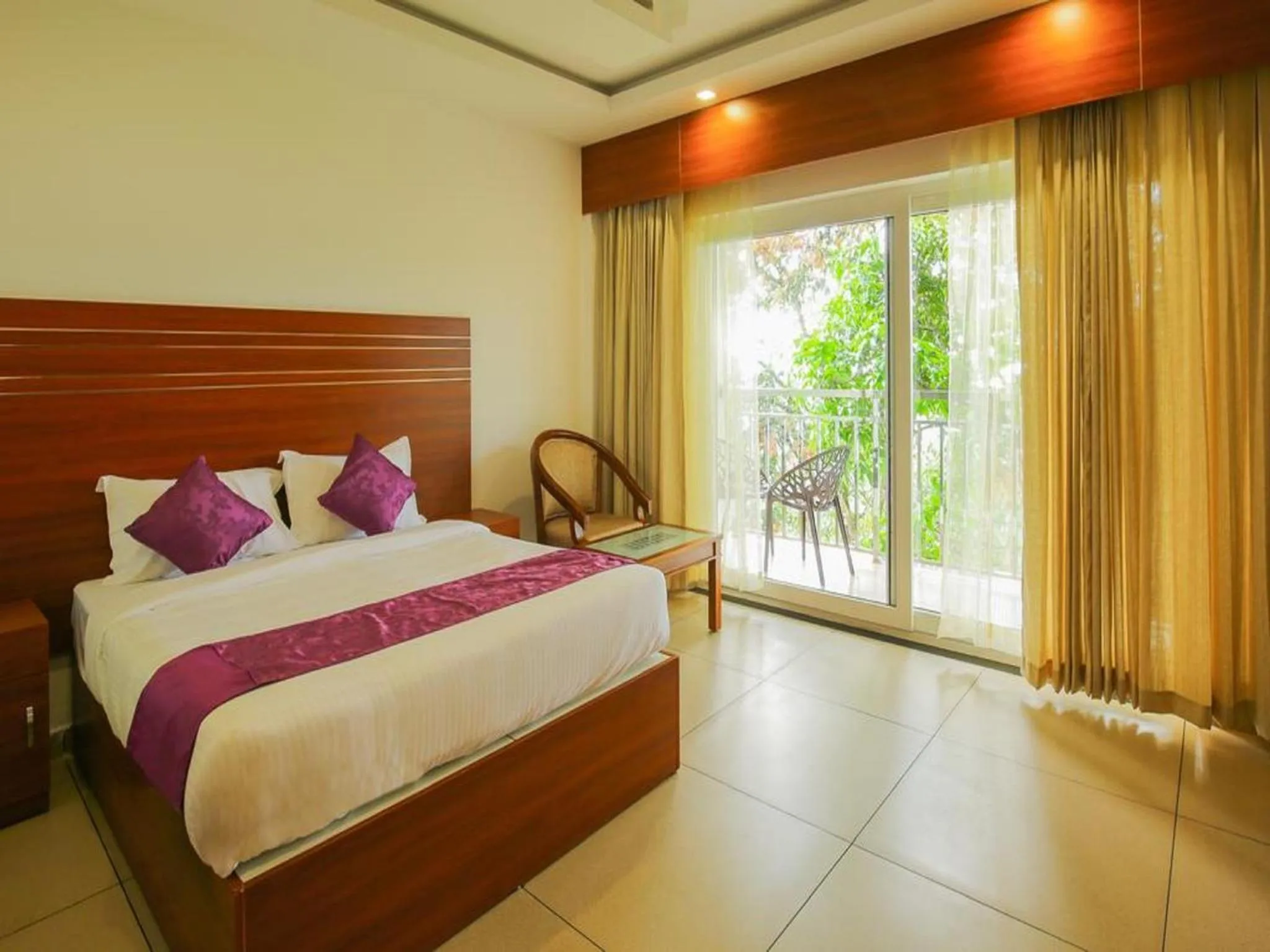 Bed in The Lake View Munnar