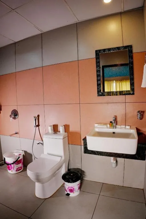 Bed in The Lake View Munnar