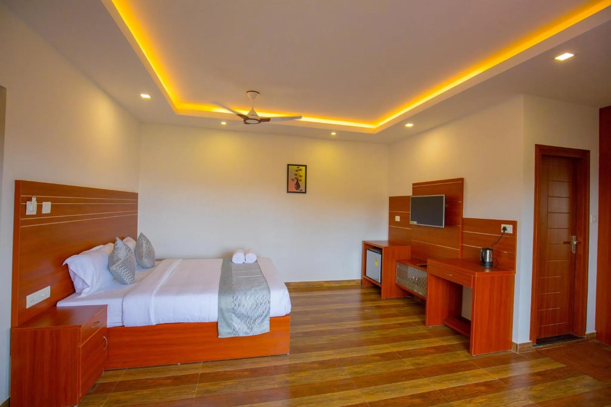 Photo of the whole room, Bed in The Lake View Munnar