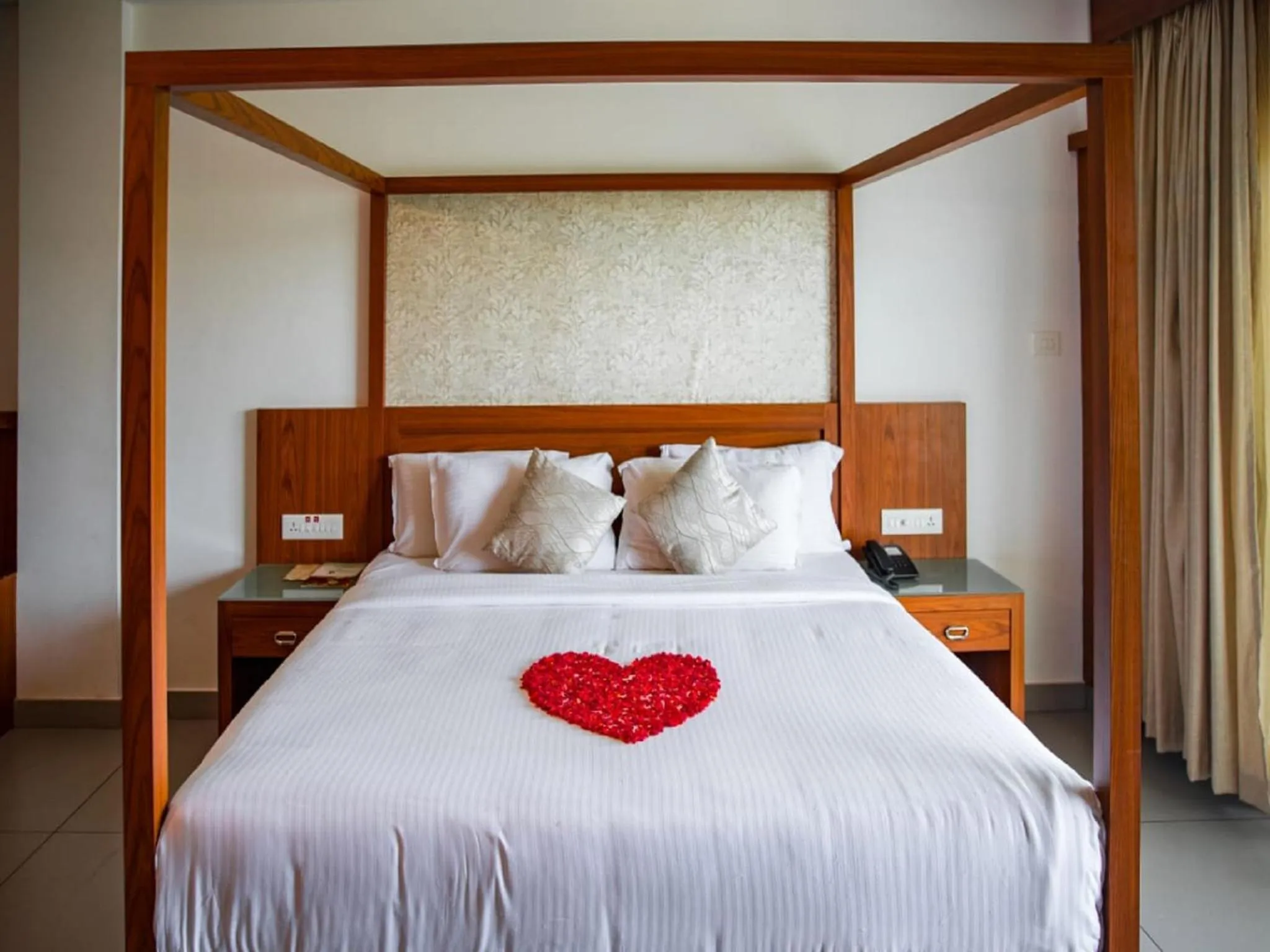 Bed in The Lake View Munnar