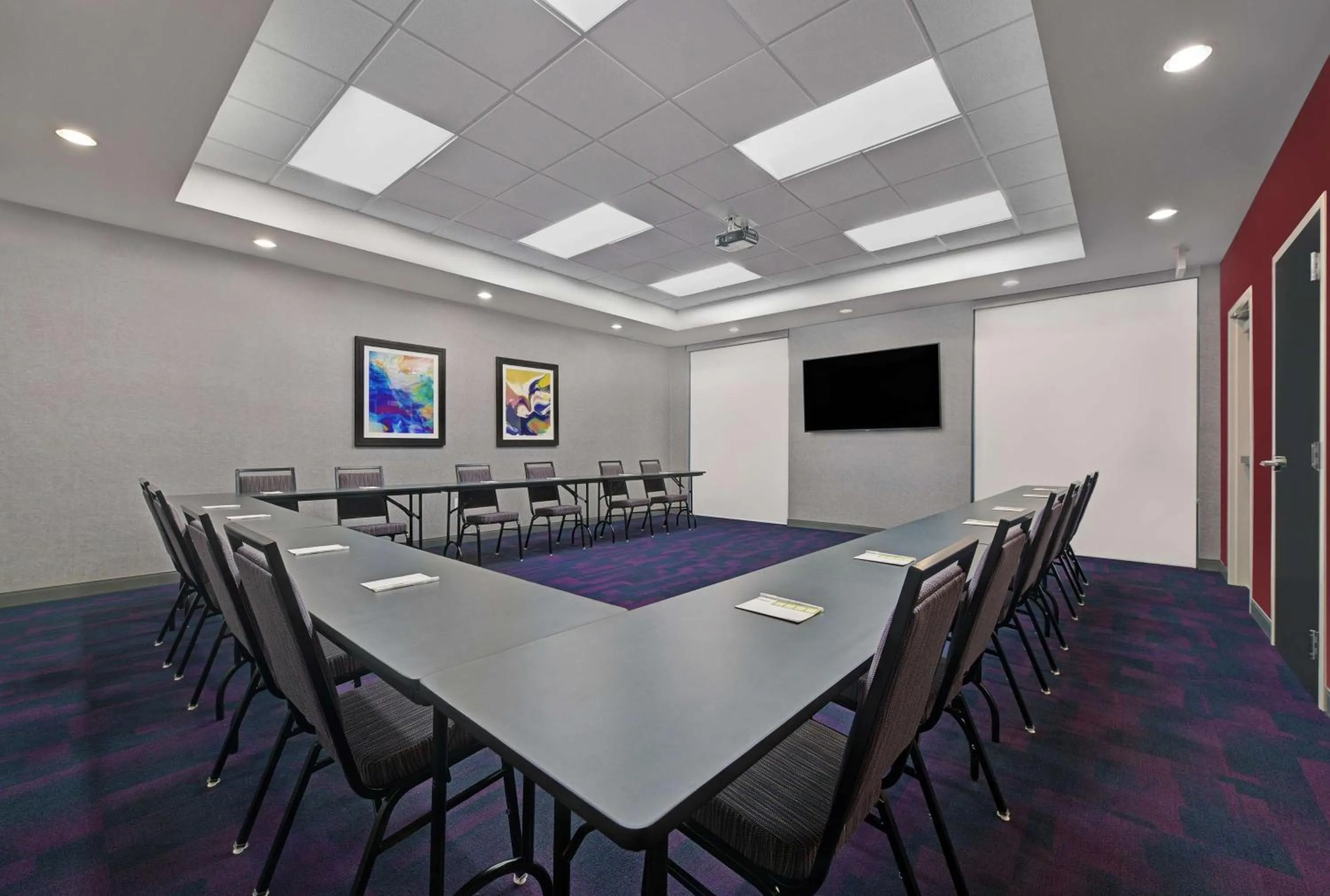Meeting/conference room in Home2 Suites By Hilton Memphis Wolfchase Galleria