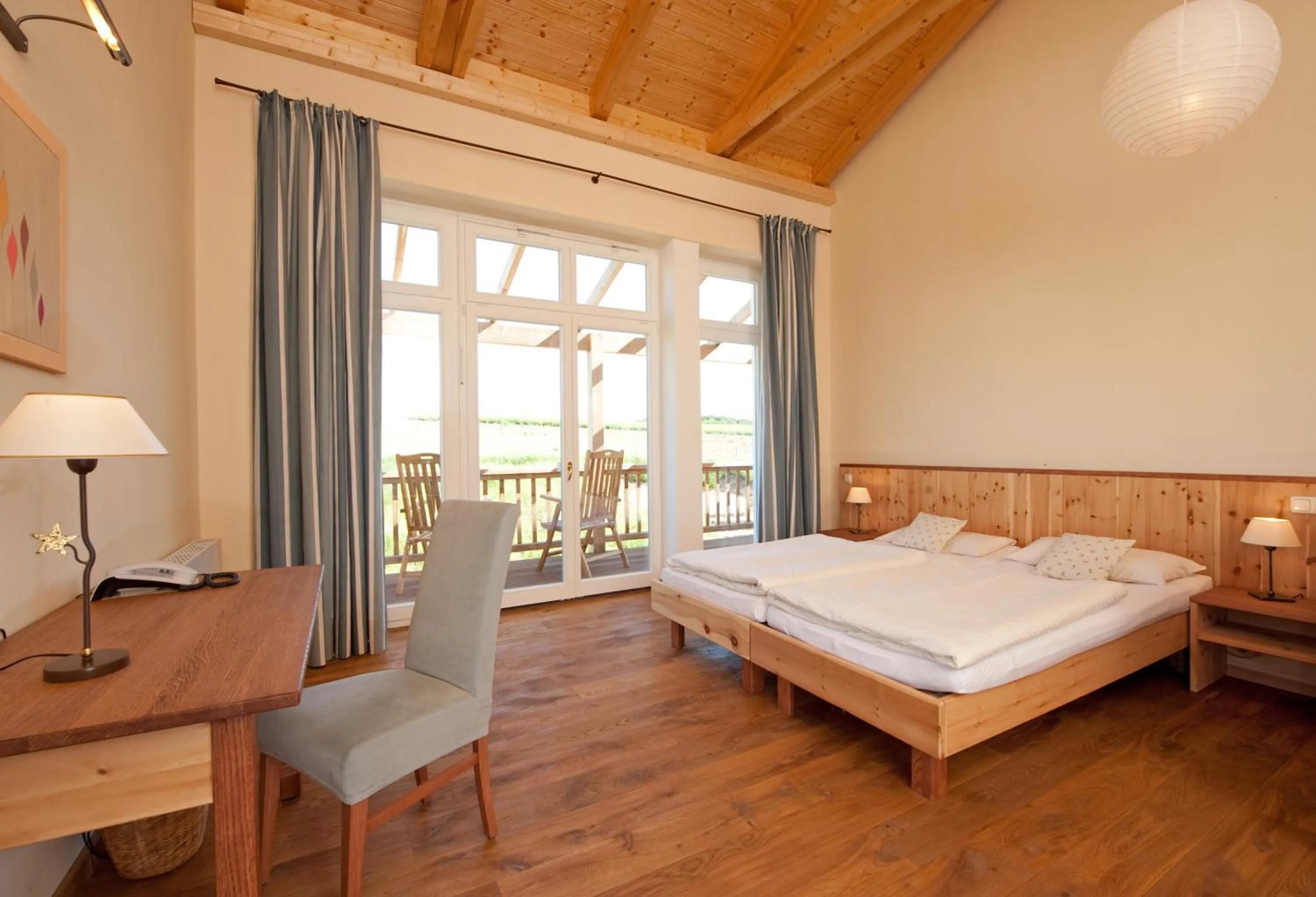 Photo of the whole room, Bed in Hotel Gutshaus Parin - Bio- und Gesundheitshotel