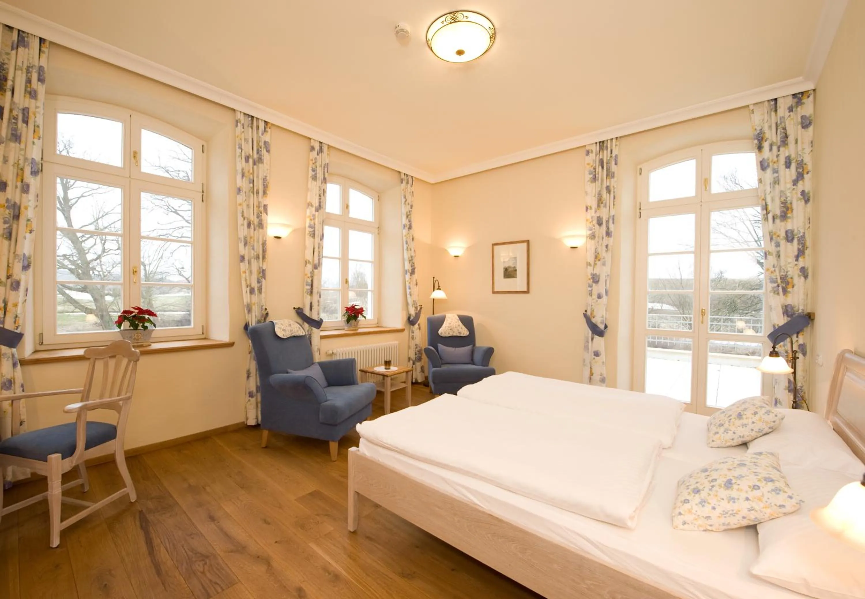 Bed in Hotel Gutshaus Parin - Bio- und Gesundheitshotel