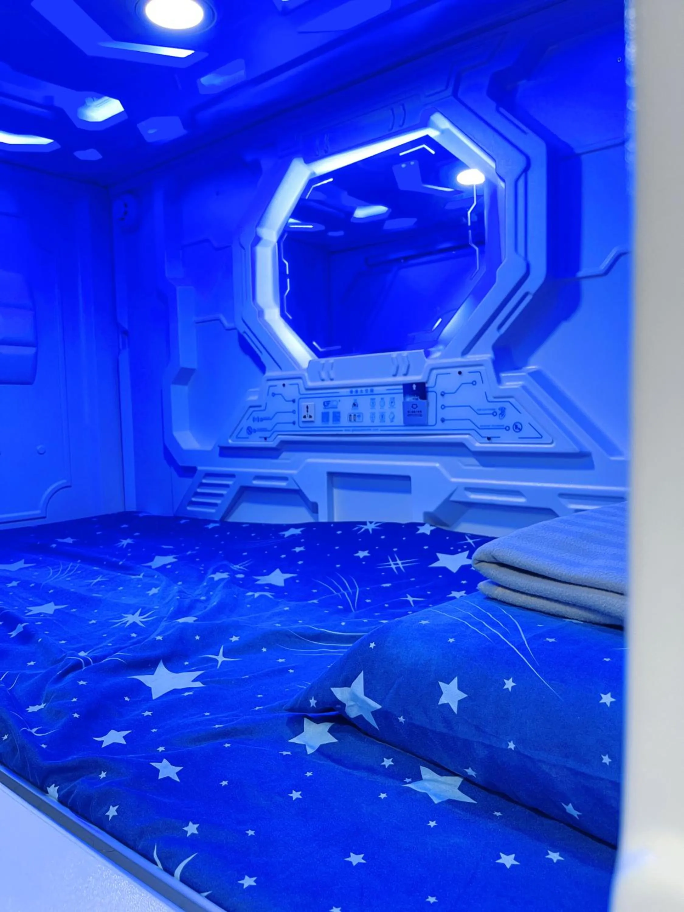 On site, Bed in ZZZ SLEEP MODE CAPSULE