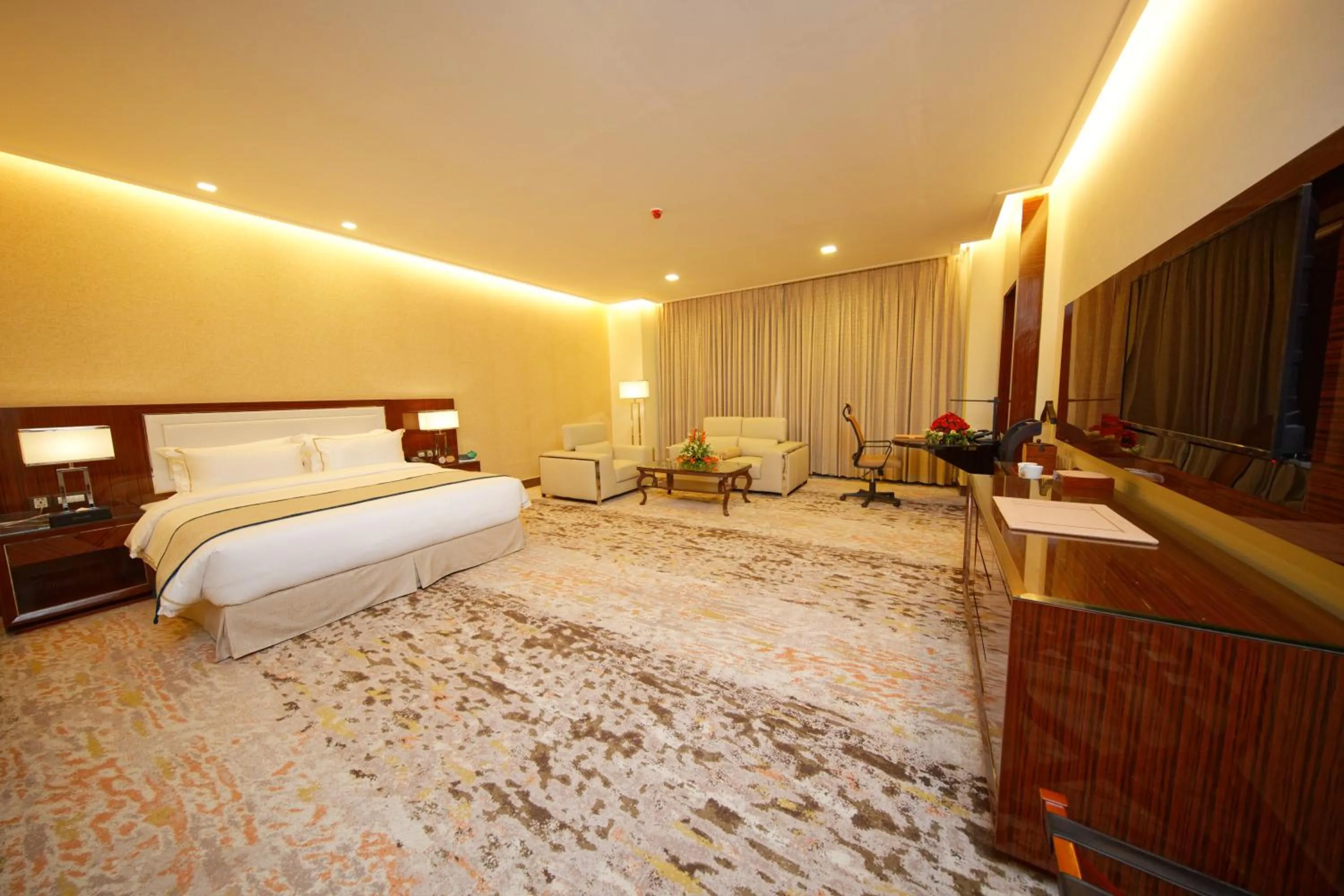Photo of the whole room, Bed in Royal Swiss Lahore